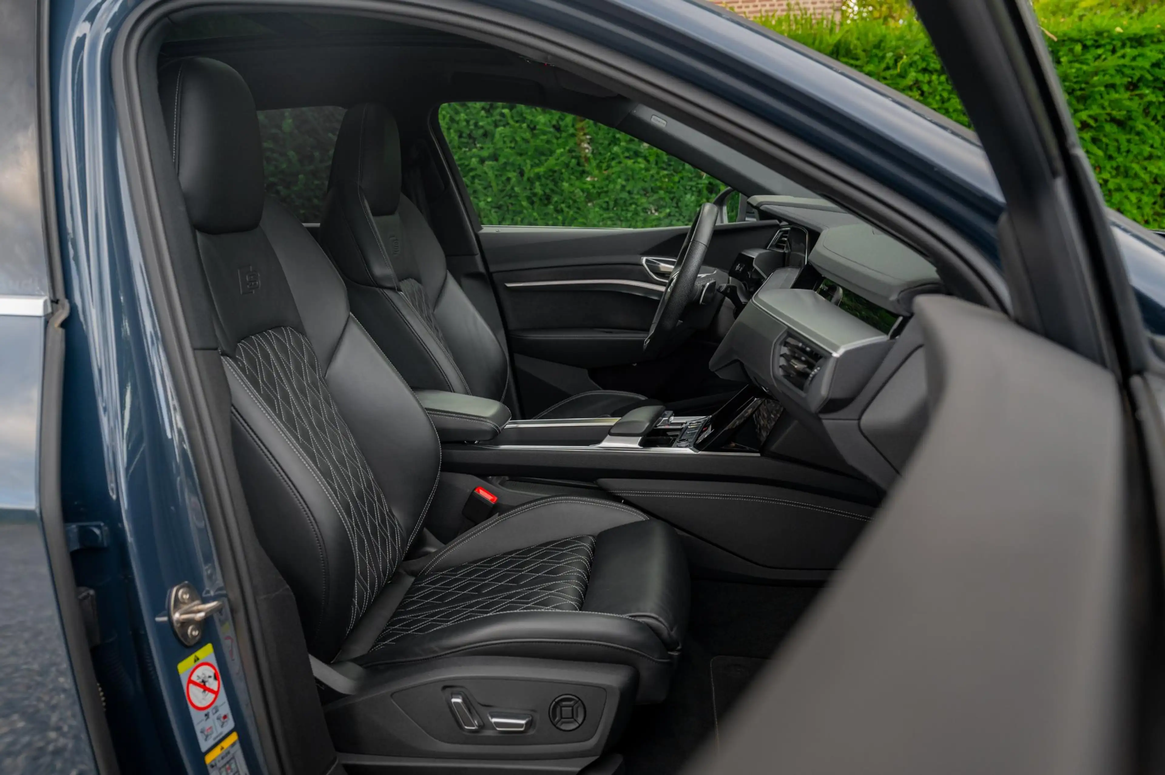 Audi Q8 e-tron 55 quattro S-Line |98,6%|ACC|360|HUD|Luchtvering — photo 9