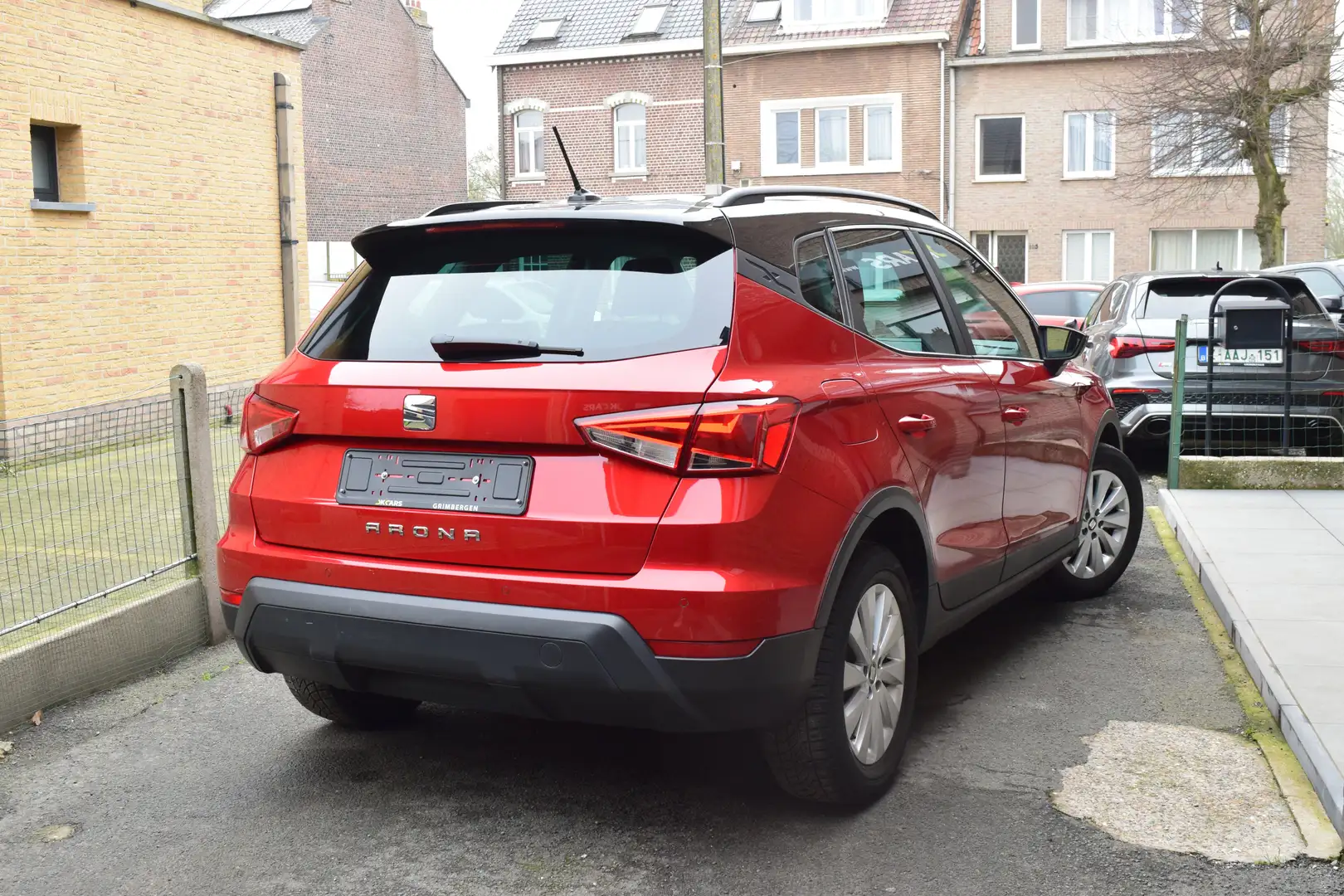 SEAT Arona 1.0 TSI Style DSG - NAVI / PDC / FRONT ASSIST Rouge - 2