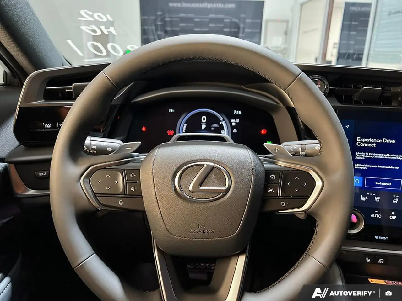 Lexus RZ снимка Lexus RZ