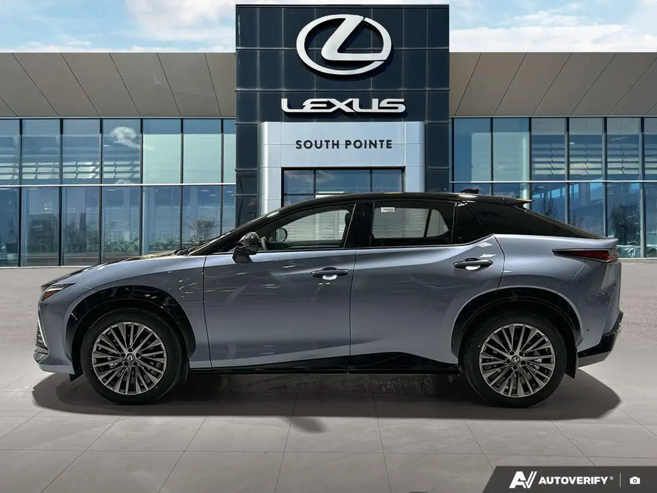 Lexus RZ снимка Lexus RZ
