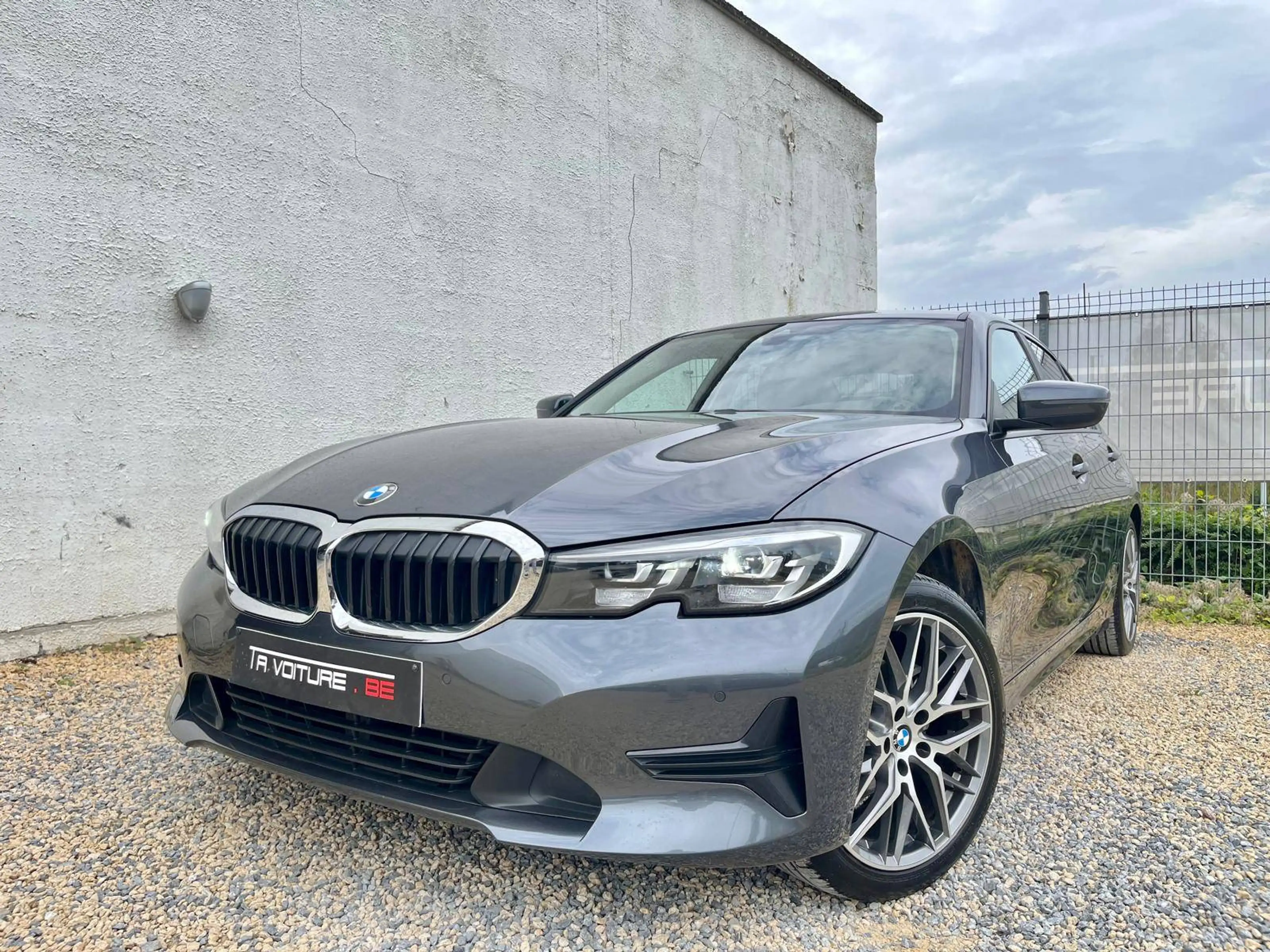 BMW 316 dA MHEV BOITE-AUTO/FULL-LED/NAVI/CARPLAY/MI-CUIR/CLIM-AUTO/PDC — photo 2