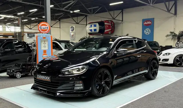 Volkswagen Scirocco 2.0 TSI R-Line | DSG | Navi | Maxton
