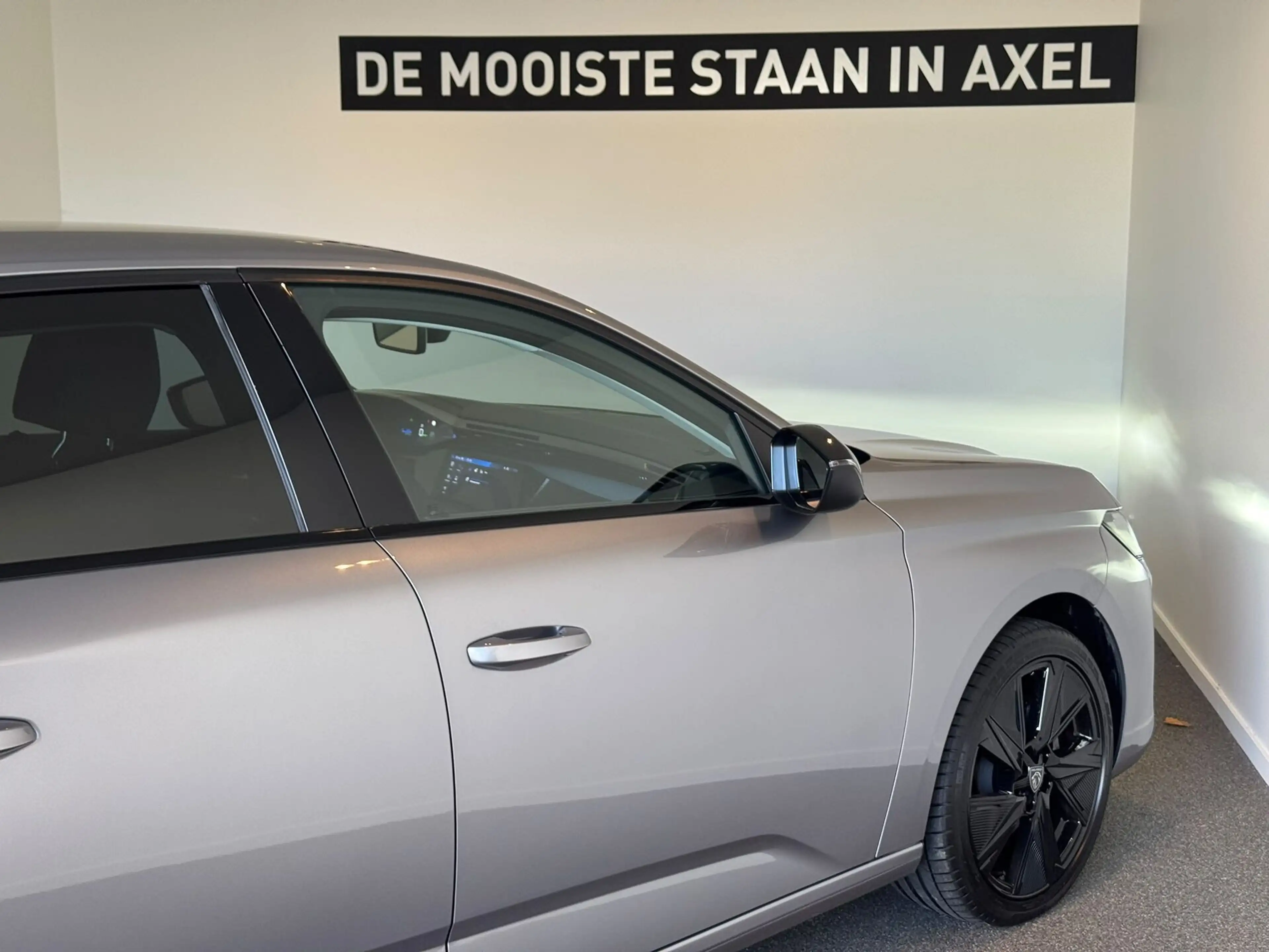 Peugeot 308 e-308 SW Allure EV 54 kWh — photo 14