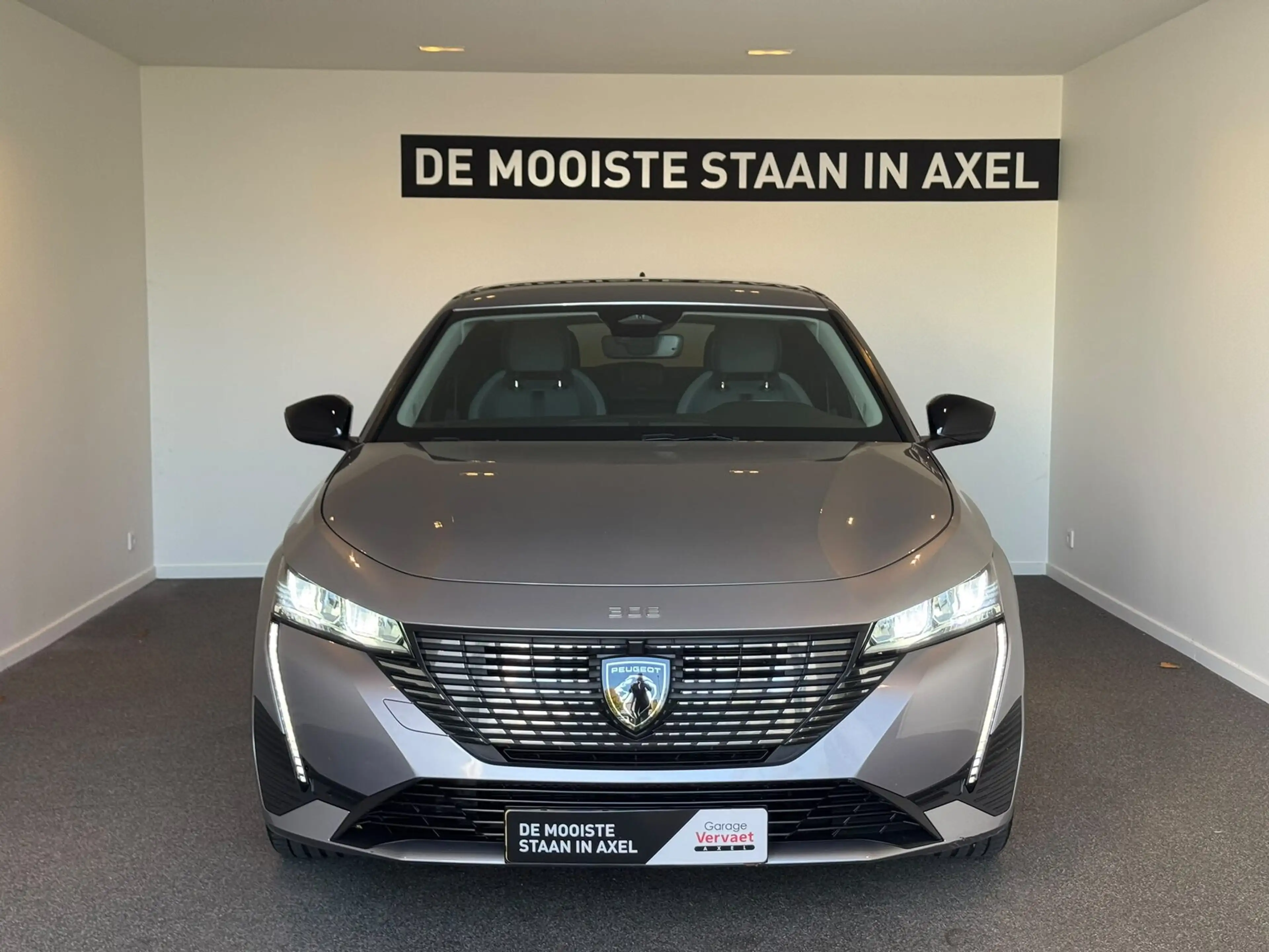 Peugeot 308 e-308 SW Allure EV 54 kWh — photo 12
