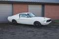 Ford Mustang Fastback Restomod Weiß - thumbnail 11