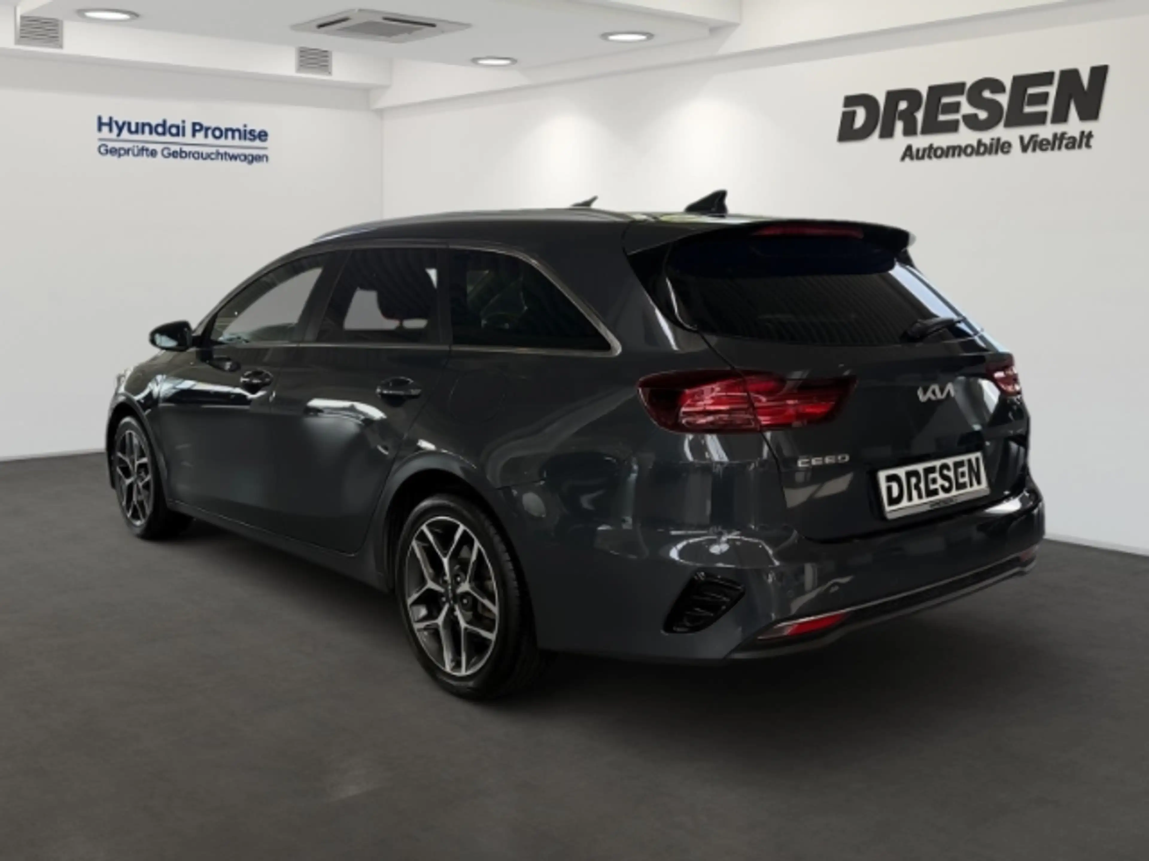 Kia Ceed SW / cee'd SW Sportswagon Edition 1.5 T-GDI Ultimate Navi+Sitzhe — photo 4