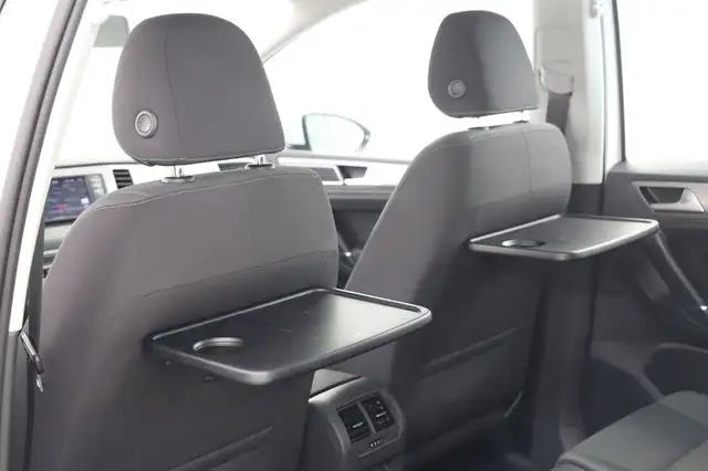 Volkswagen Golf Sportsvan view 20