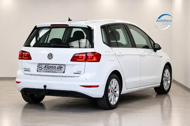 Volkswagen Golf view 8