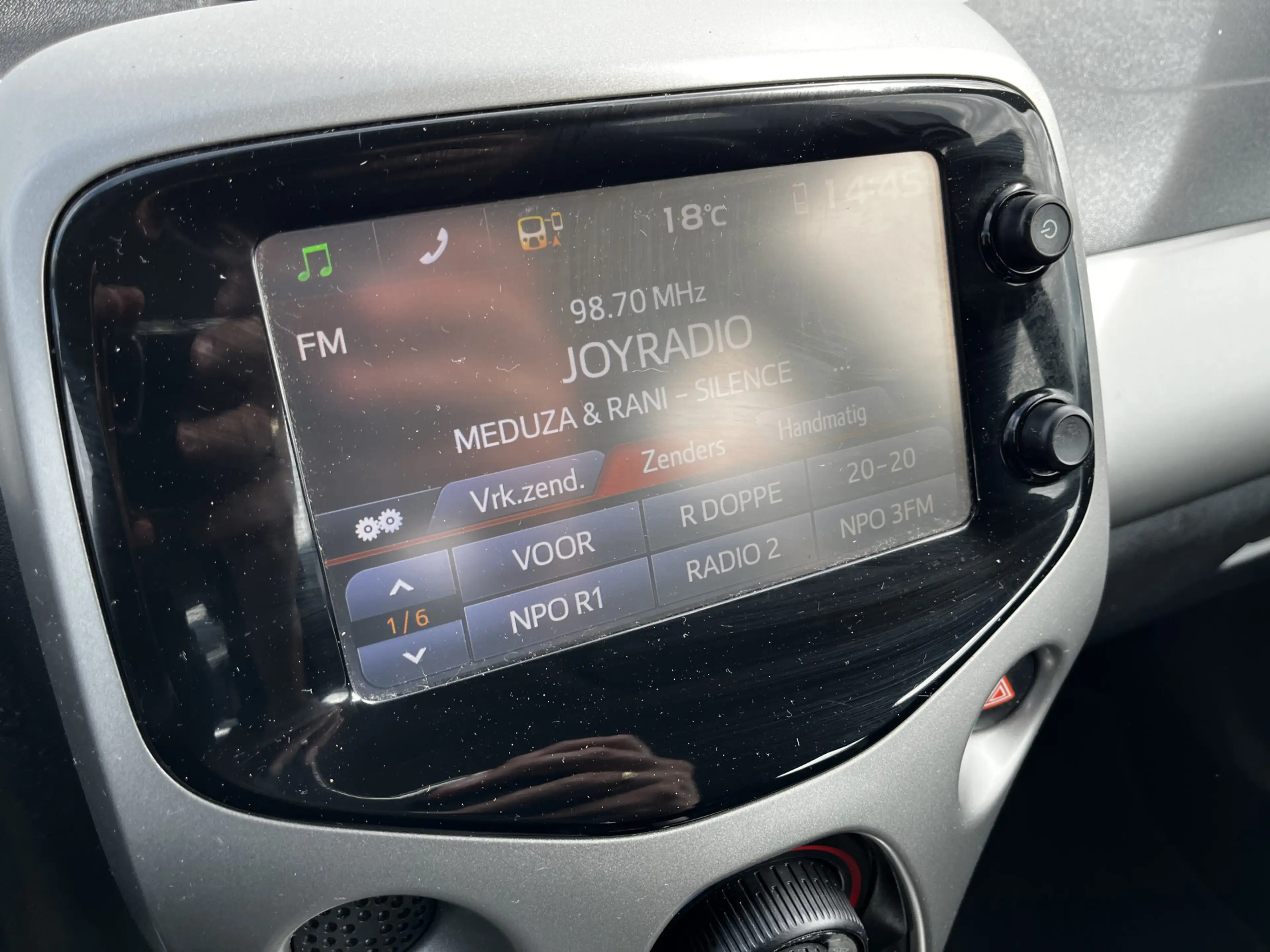 Toyota Aygo 1.0 VVT-i x-play Airco camera Slechts 37178 km — photo 12