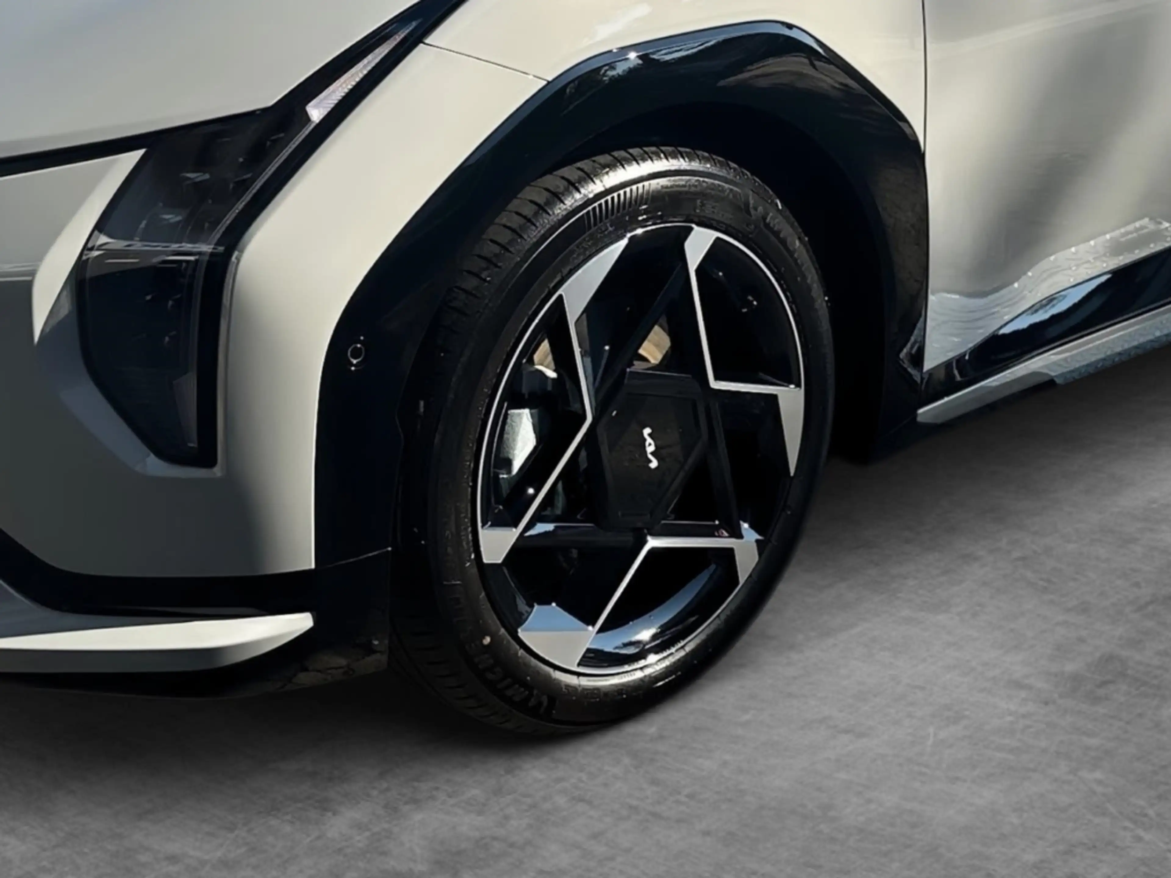 Kia EV4 81,4 kWh GT-Line PANORAMA COMFORT DRIVEWISE — photo 11