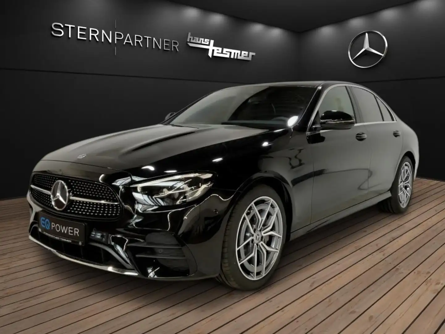 Mercedes-Benz E 200 Limousine AMG, Pano, Kamera, Memory, Totw. Černá - 2