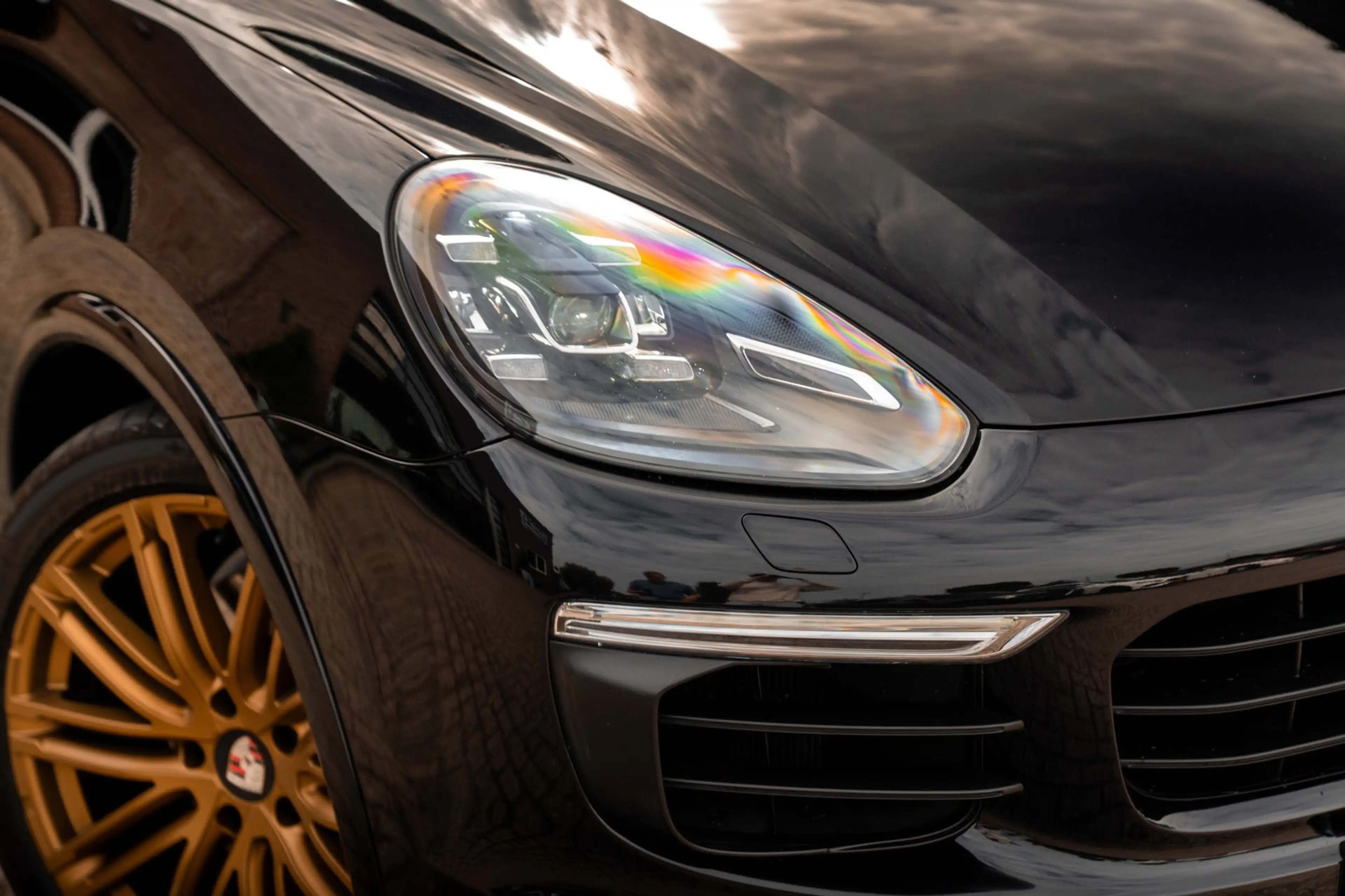 Porsche Cayenne 3.0 S E-Hybrid 416 PK Adaptive Sport Chrono Trekha — photo 44