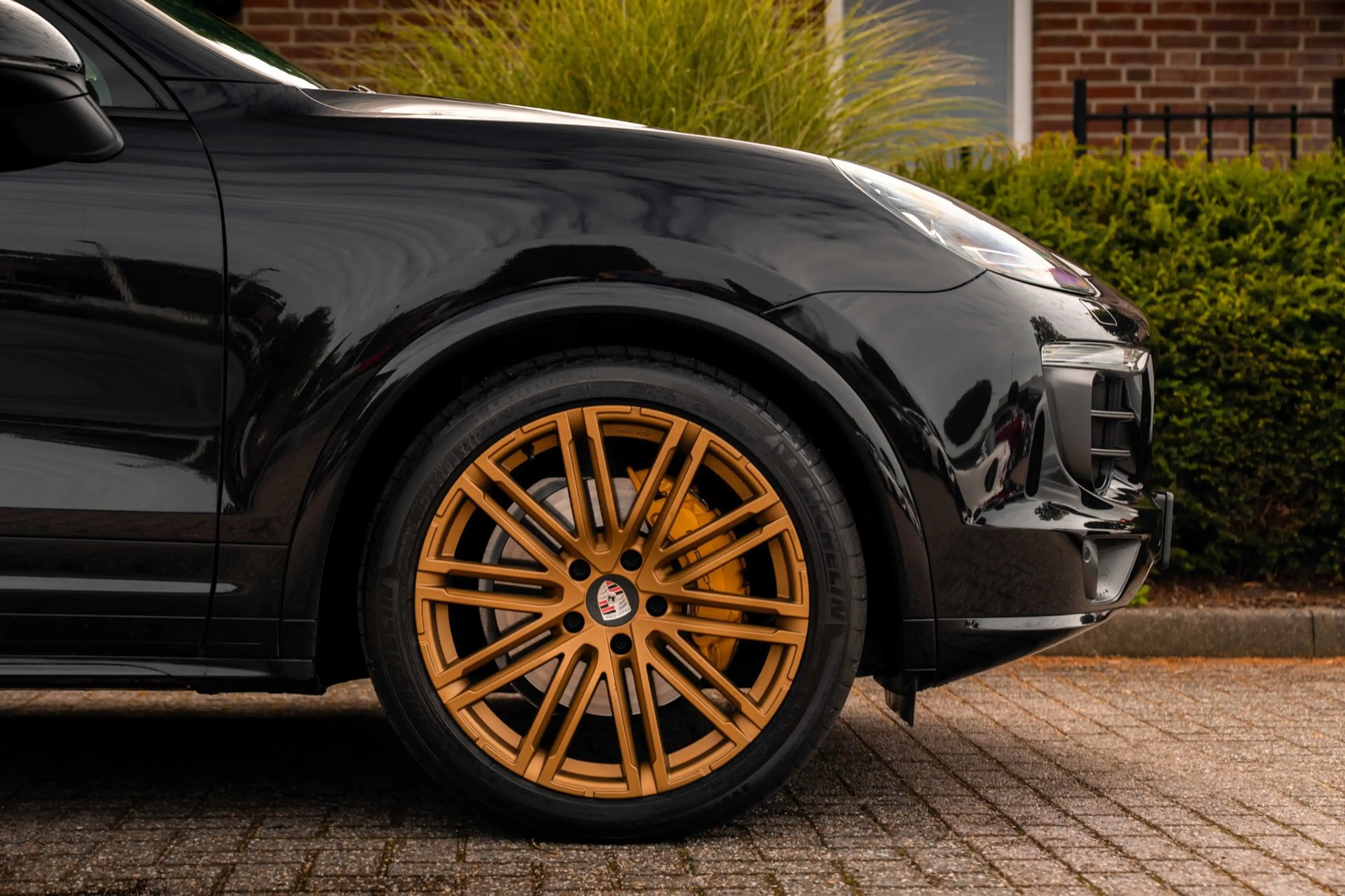 Porsche Cayenne 3.0 S E-Hybrid 416 PK Adaptive Sport Chrono Trekha — photo 40