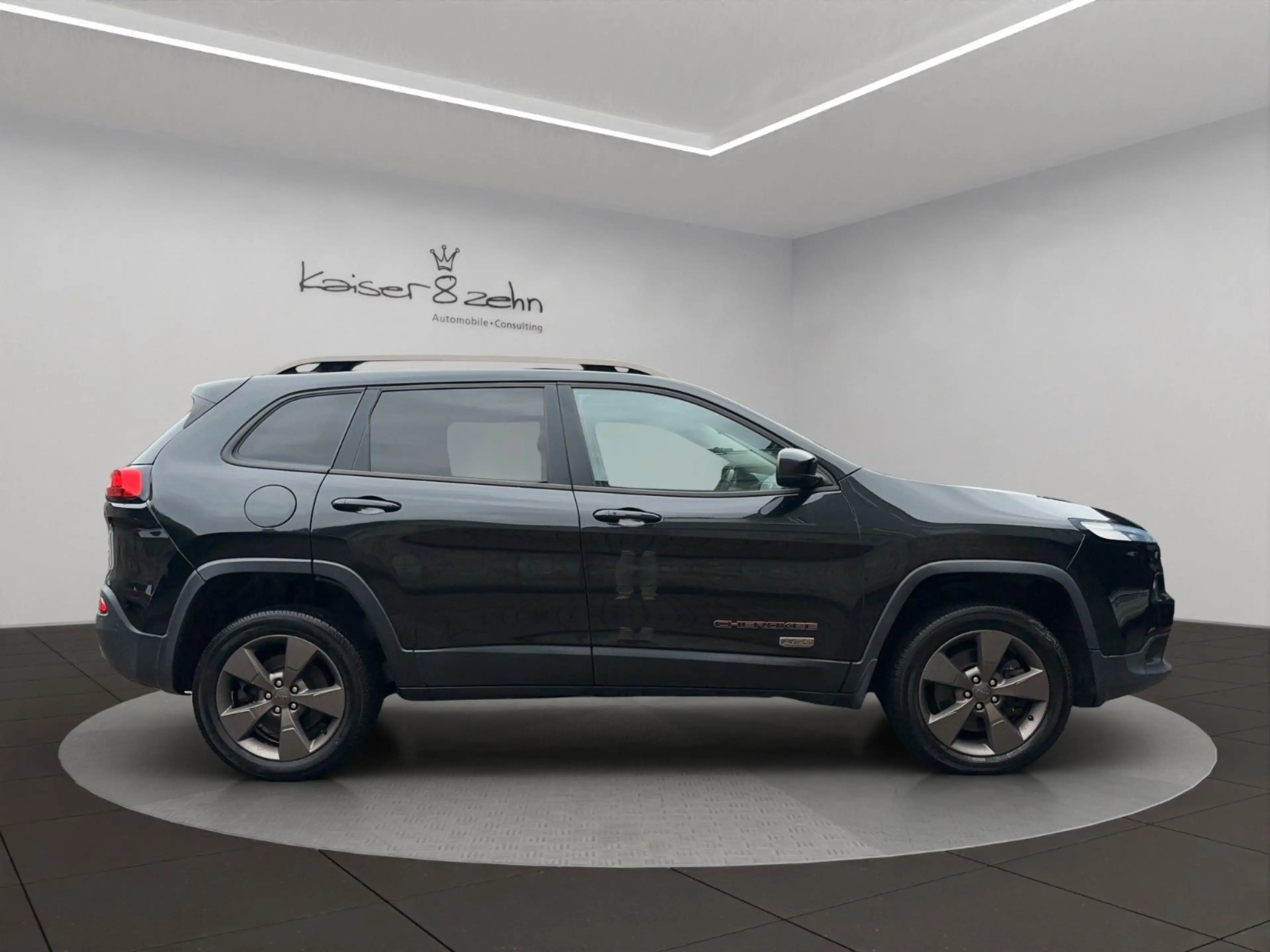 Jeep Cherokee 2.2 Multijet Active 75th Anniversary — photo 5