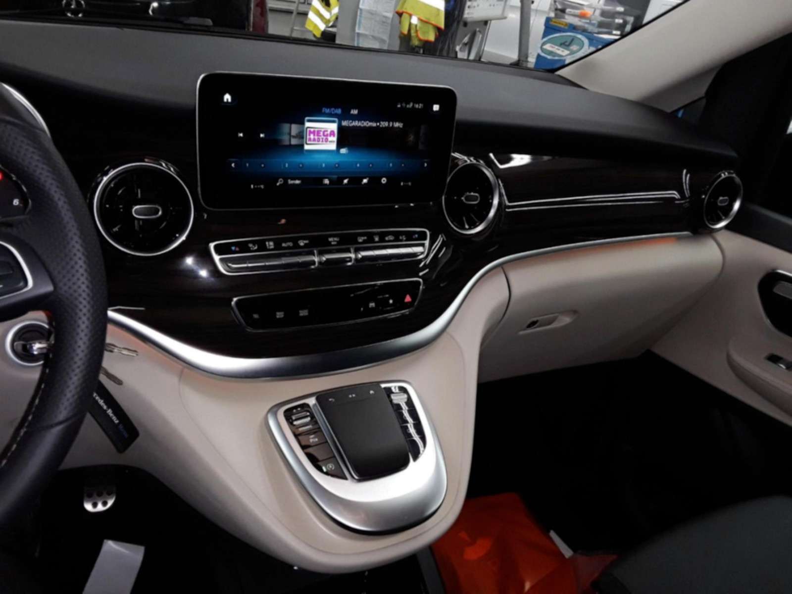 Mercedes-Benz V 300