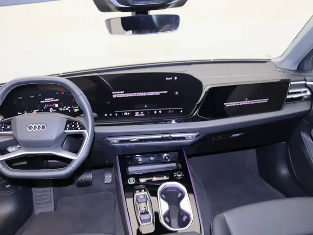 Audi A6 view 13