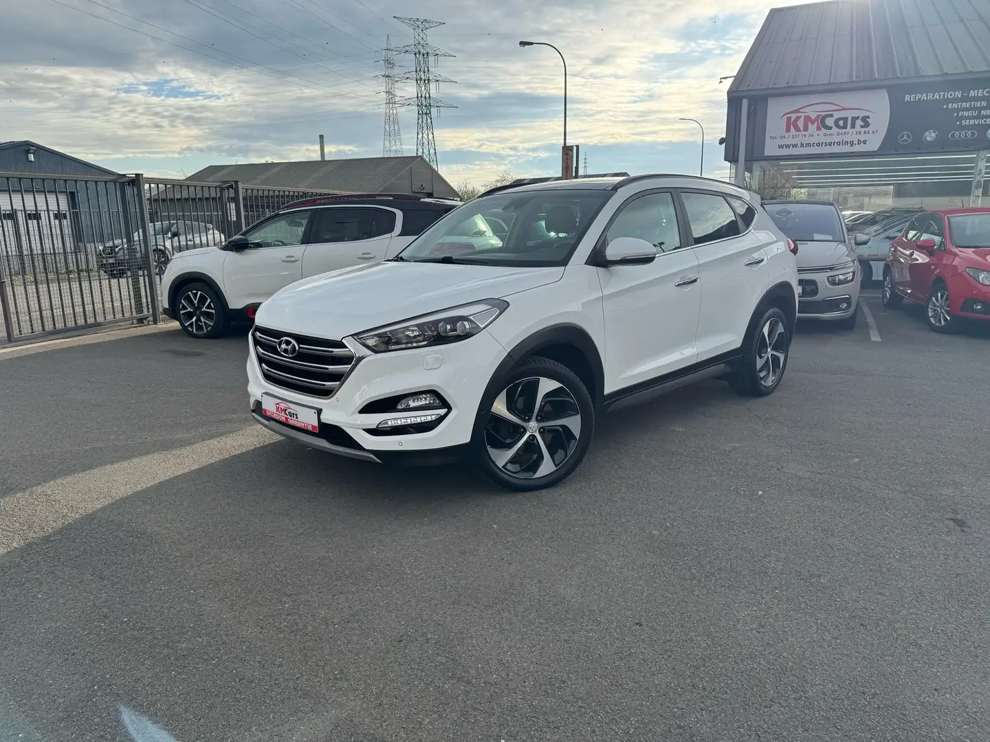 Hyundai TUCSON 2.0 CRDI/AUTOMATIQUE /1'ier PROPRIETAIRE/TOIT PANO Wit - 2