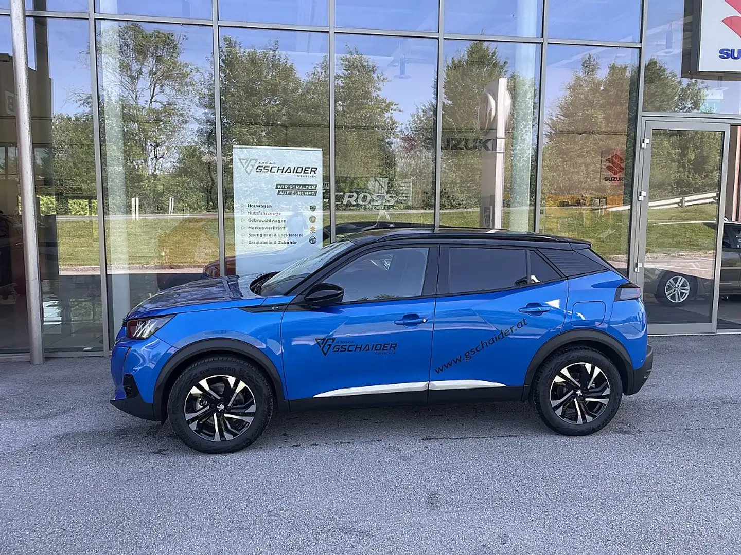 Peugeot e-2008 50kWh GT Blau - 2