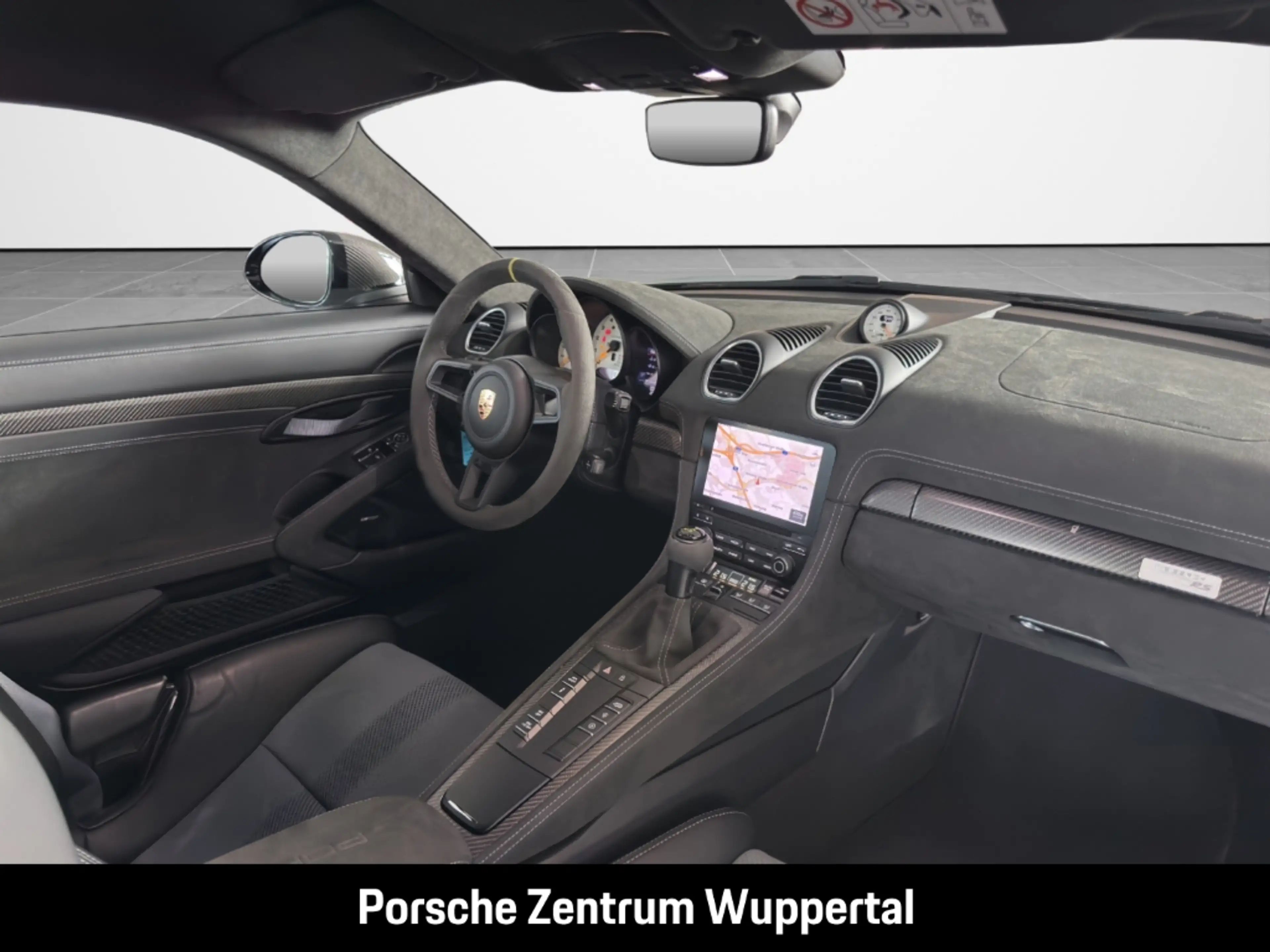 Porsche Cayman 718 GT4 RS — photo 14