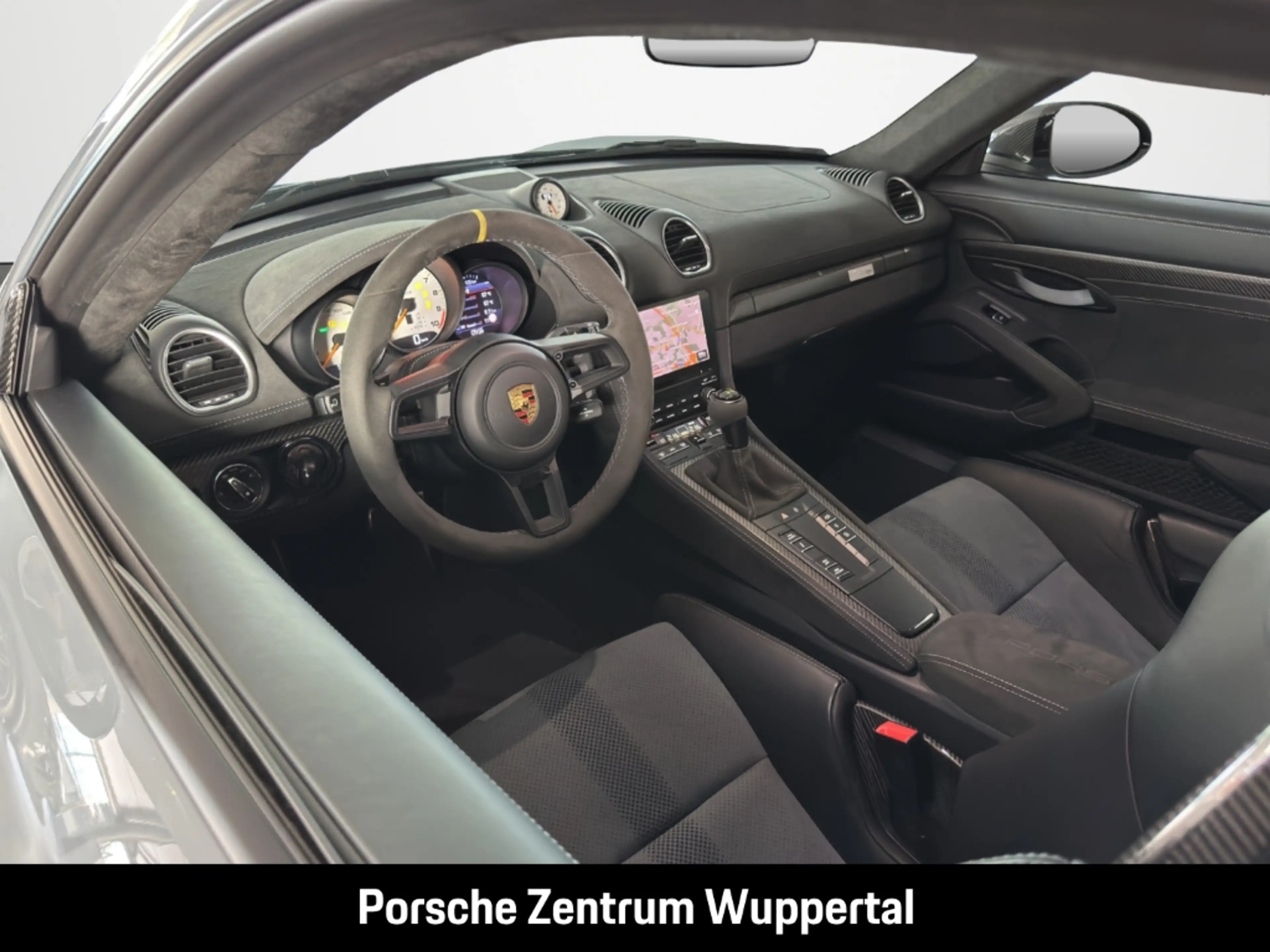 Porsche Cayman 718 GT4 RS — photo 13