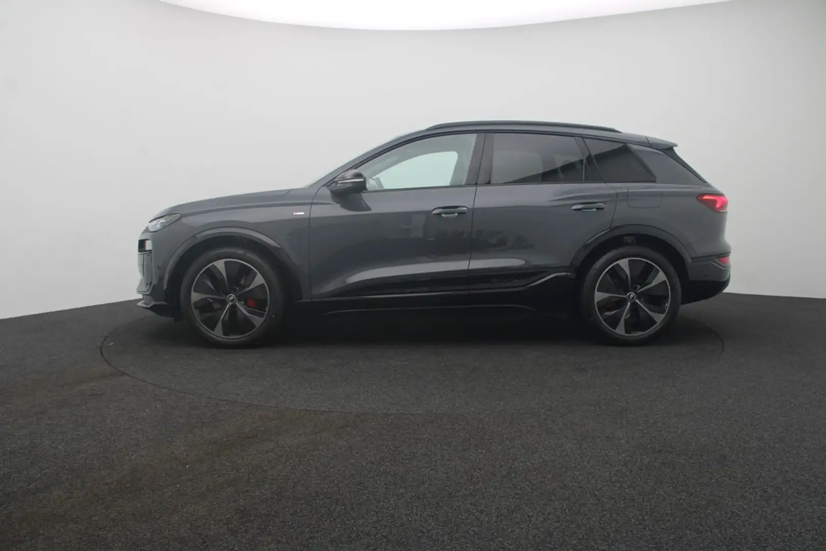 Audi Q6 e-tron performance S line Matrix Navi B&O Grau - 2