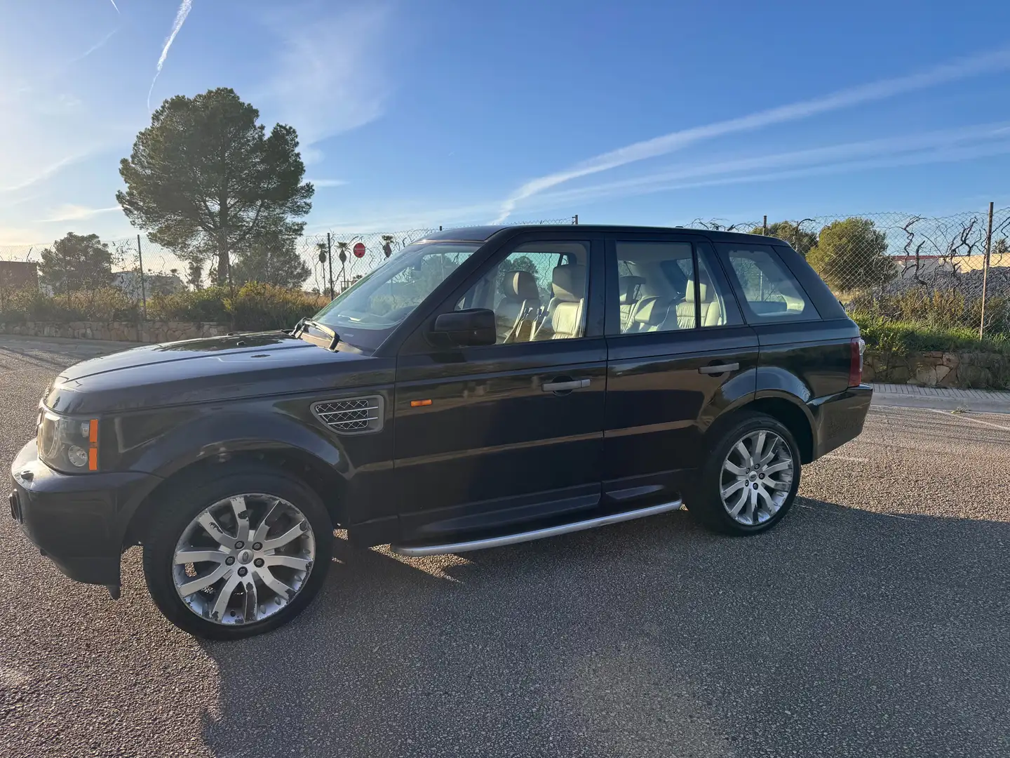 Land Rover Range Rover Sport Range Rover Sport 3.6TDV8 HSE Aut. HSE Fekete - 2