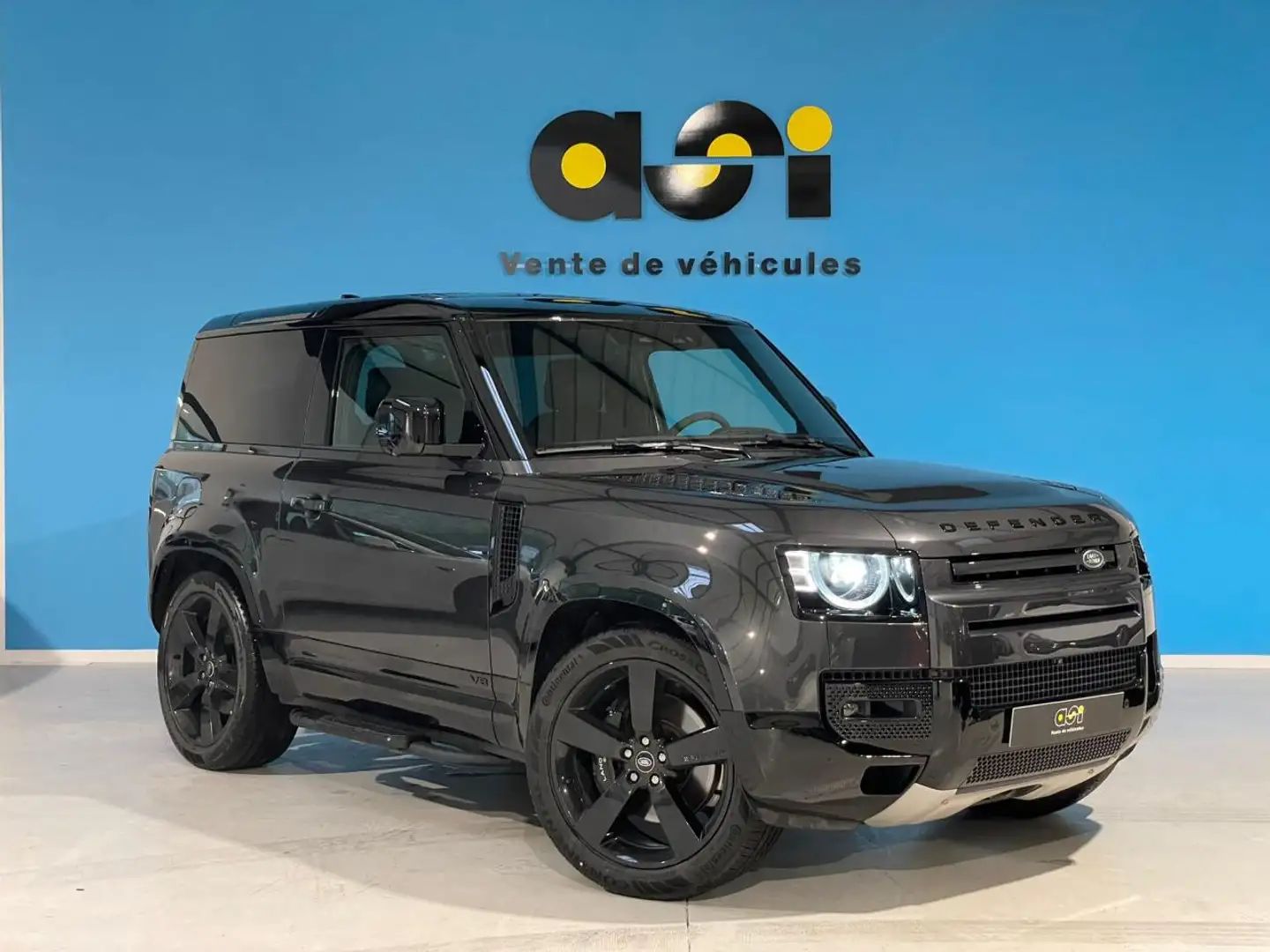 Land Rover Defender P90 V8 525 Grau - 1