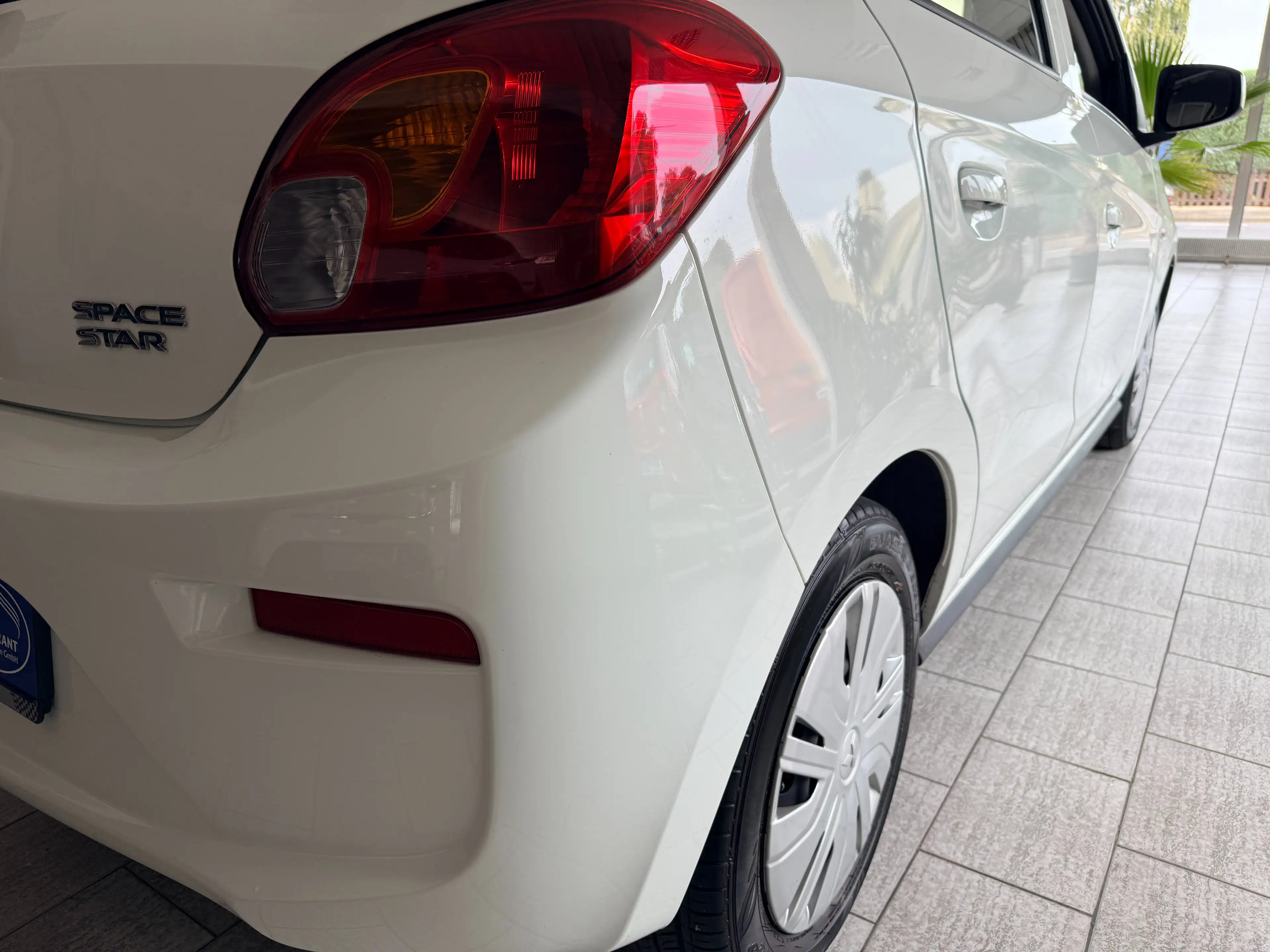 Mitsubishi Space Star 1.0 *DIAMANT EDITION* — photo 7