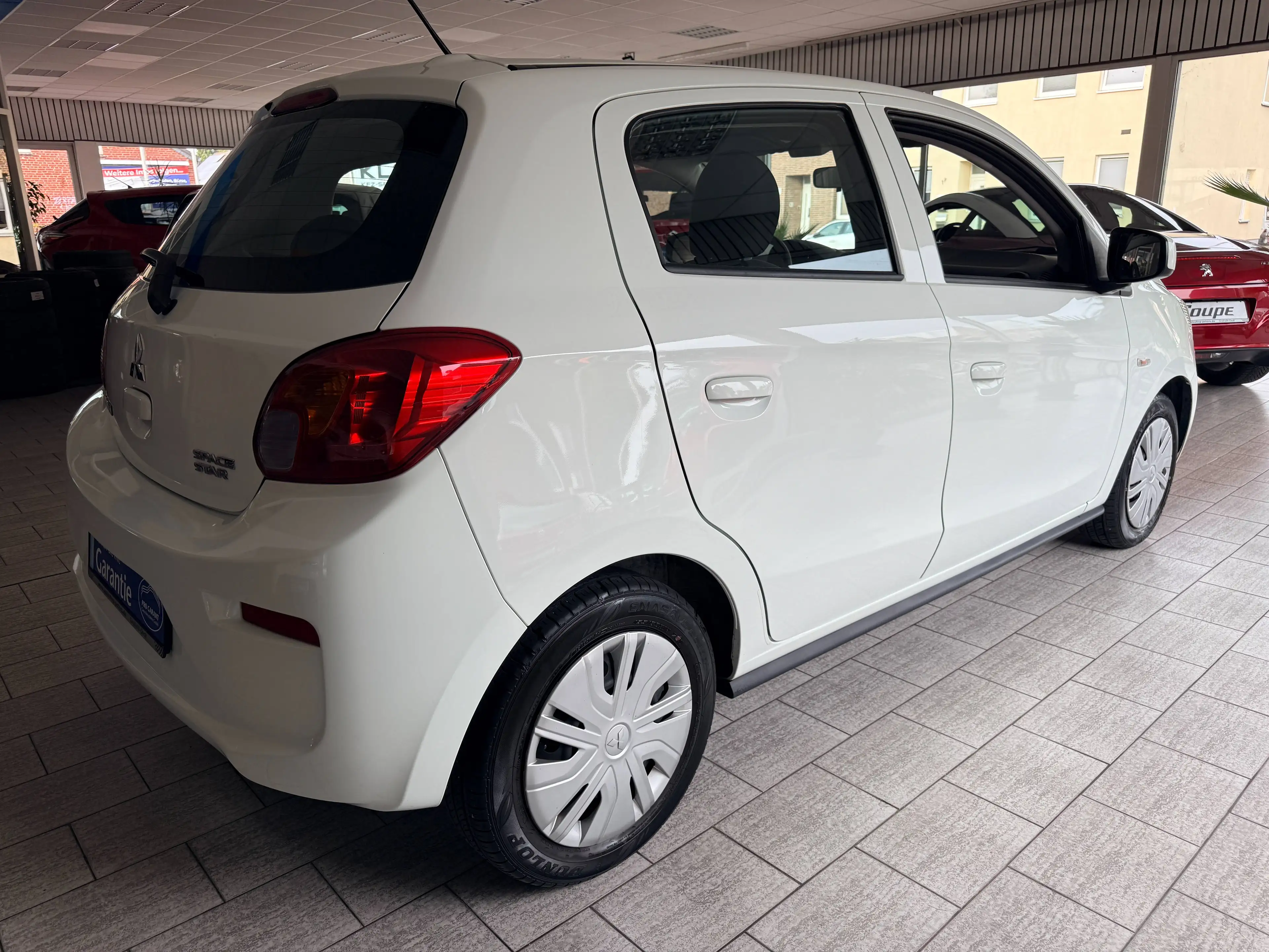 Mitsubishi Space Star 1.0 *DIAMANT EDITION* — photo 3