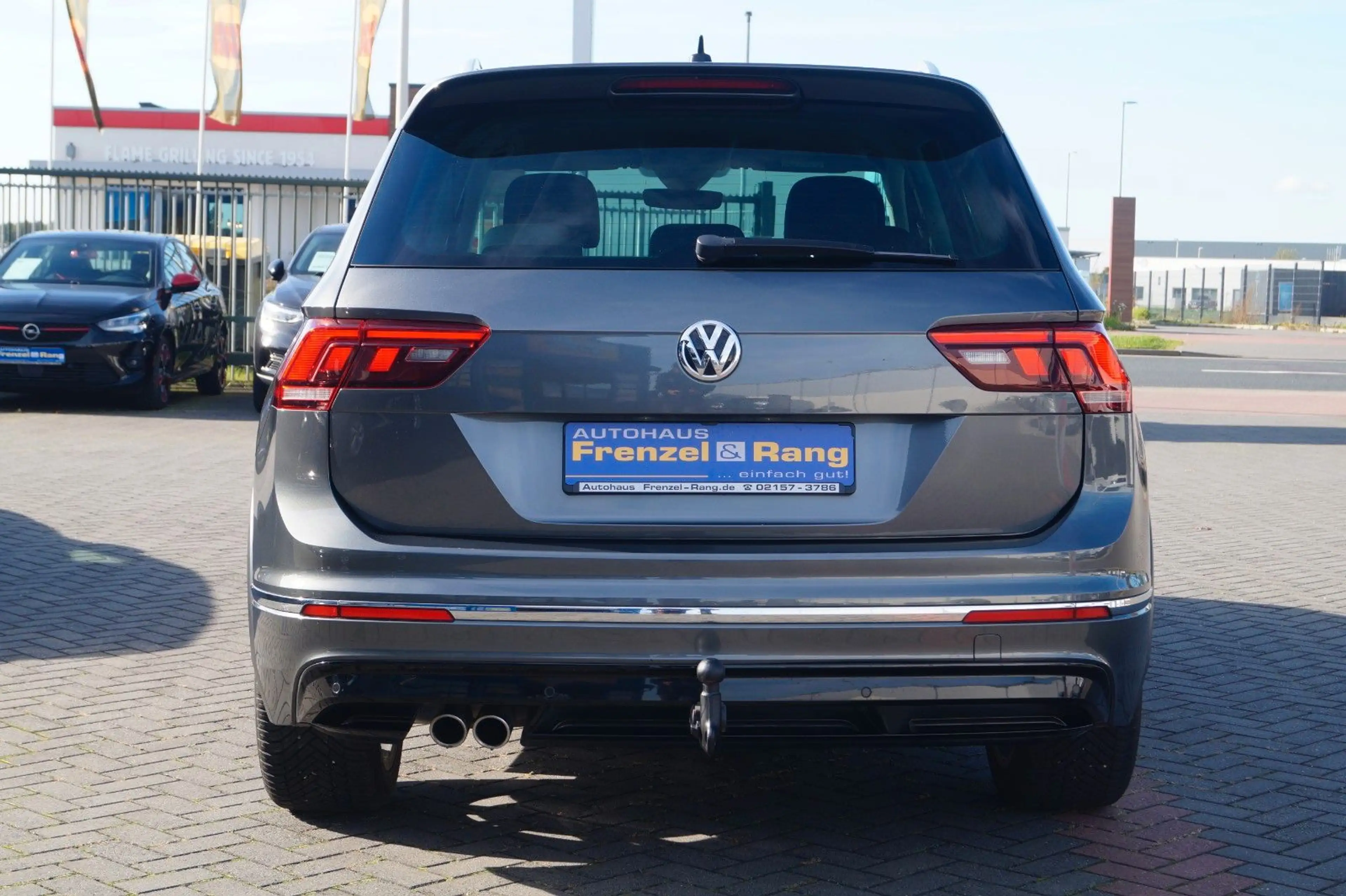 Volkswagen Tiguan *R-Line*Navi*elekHeck*AHK*LED*APP*SHZ*PDC — photo 4
