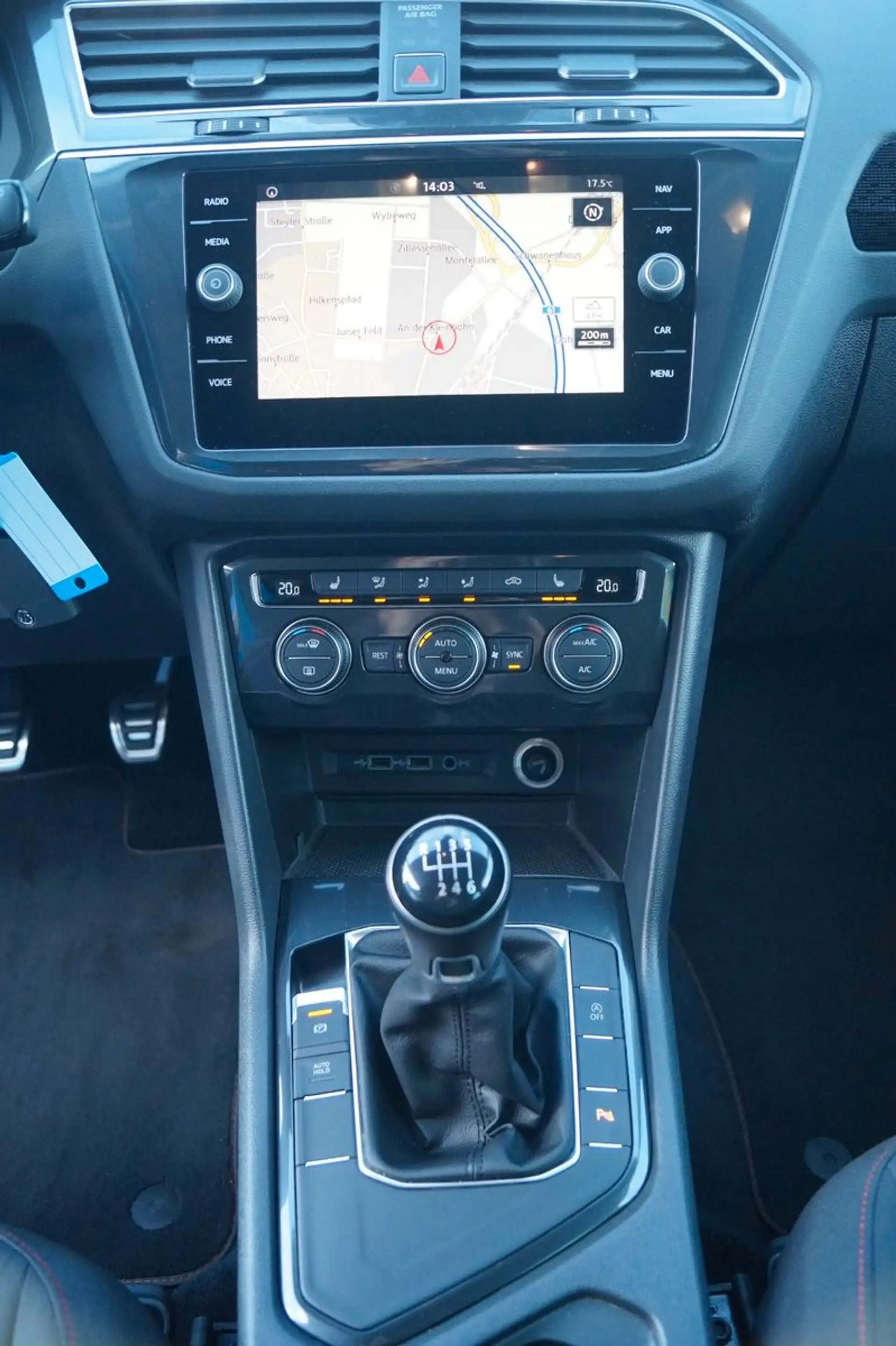 Volkswagen Tiguan *R-Line*Navi*elekHeck*AHK*LED*APP*SHZ*PDC — photo 8