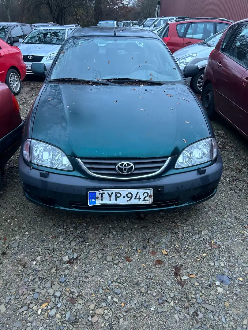 Toyota Avensis 1.6 VVT-i Зелений - 1