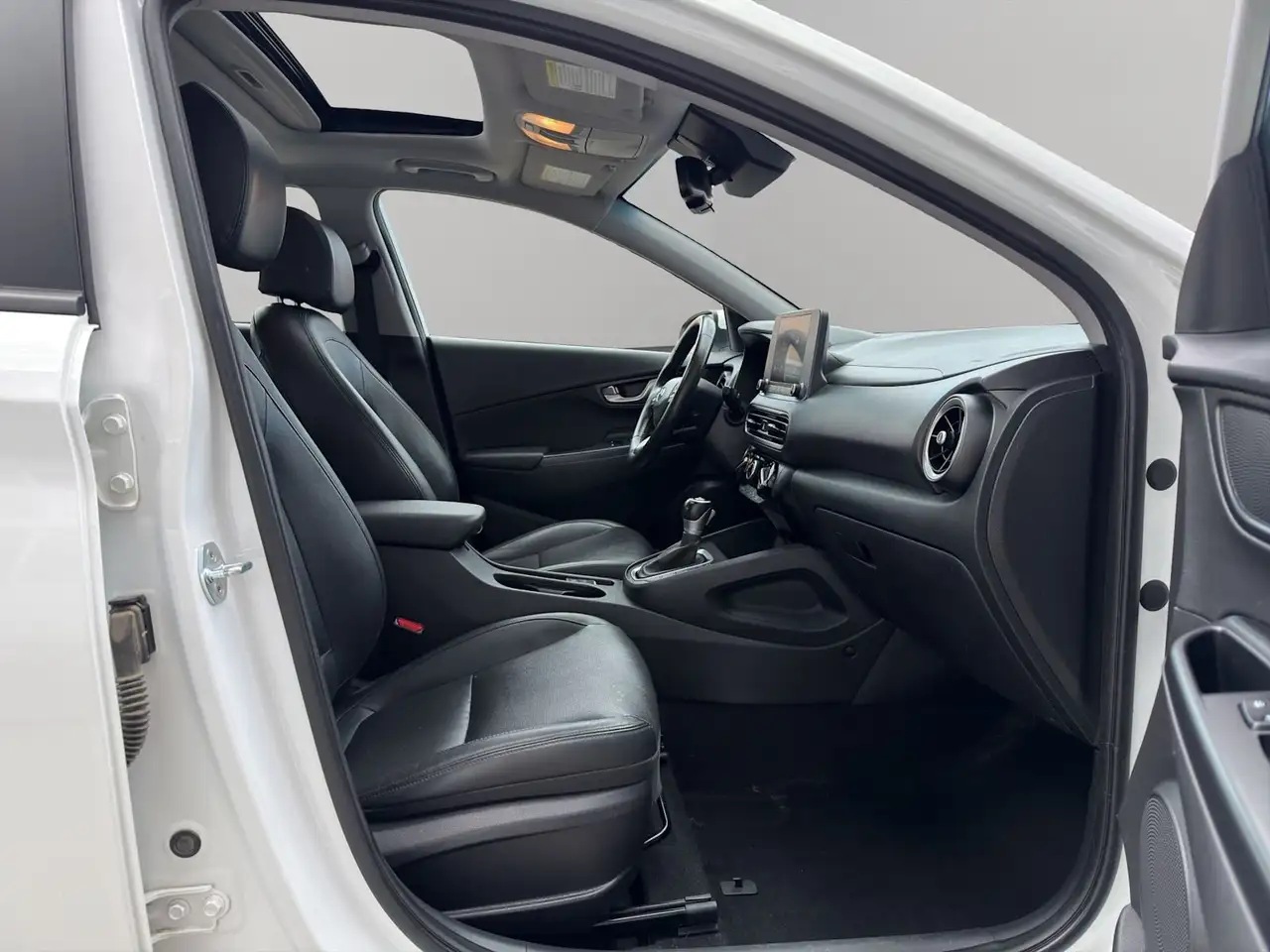 Hyundai KONA photo Hyundai KONA