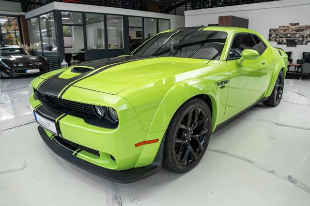 Imagine Dodge Challenger 5,7 HEMI V8 Widebody Leder Top