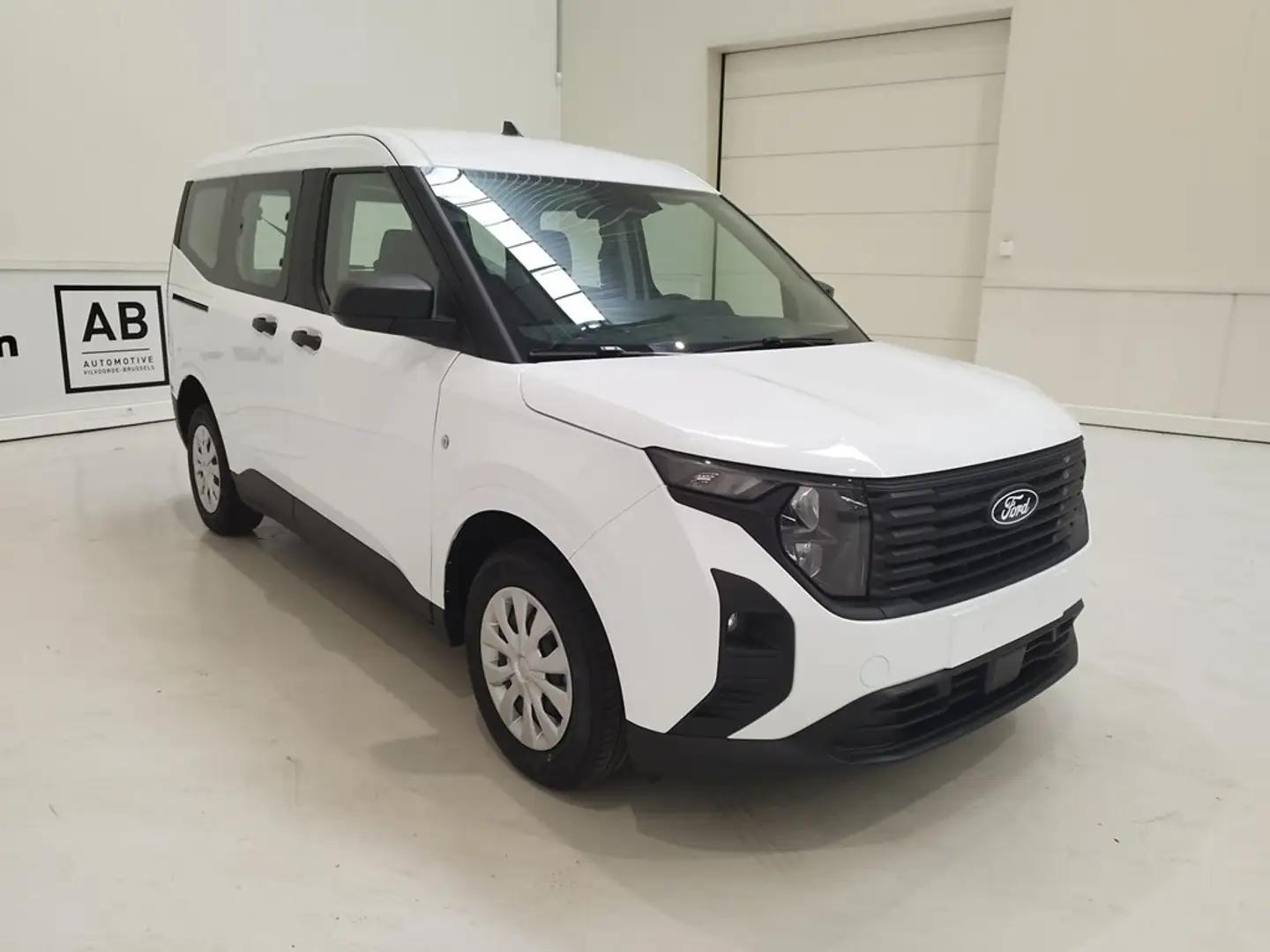 Ford Tourneo Courier * New  - Trend - Benzine * Blanc - 2