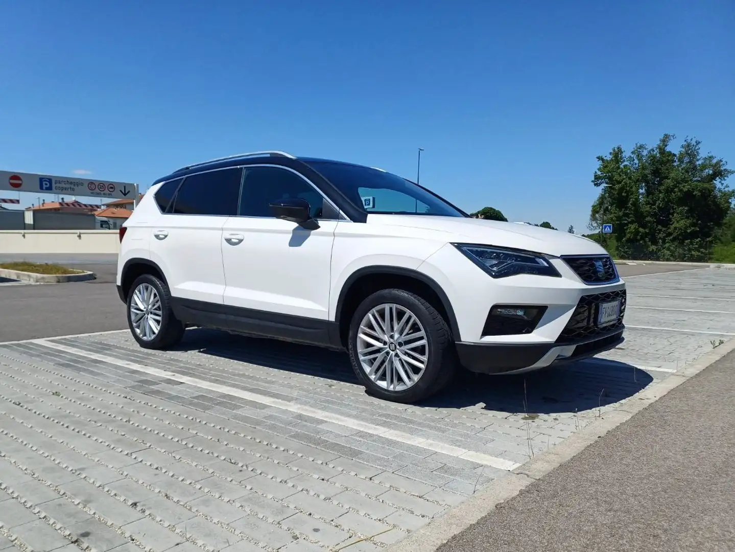 SEAT Ateca Ateca 1.6 tdi Xcellence Bianco - 1