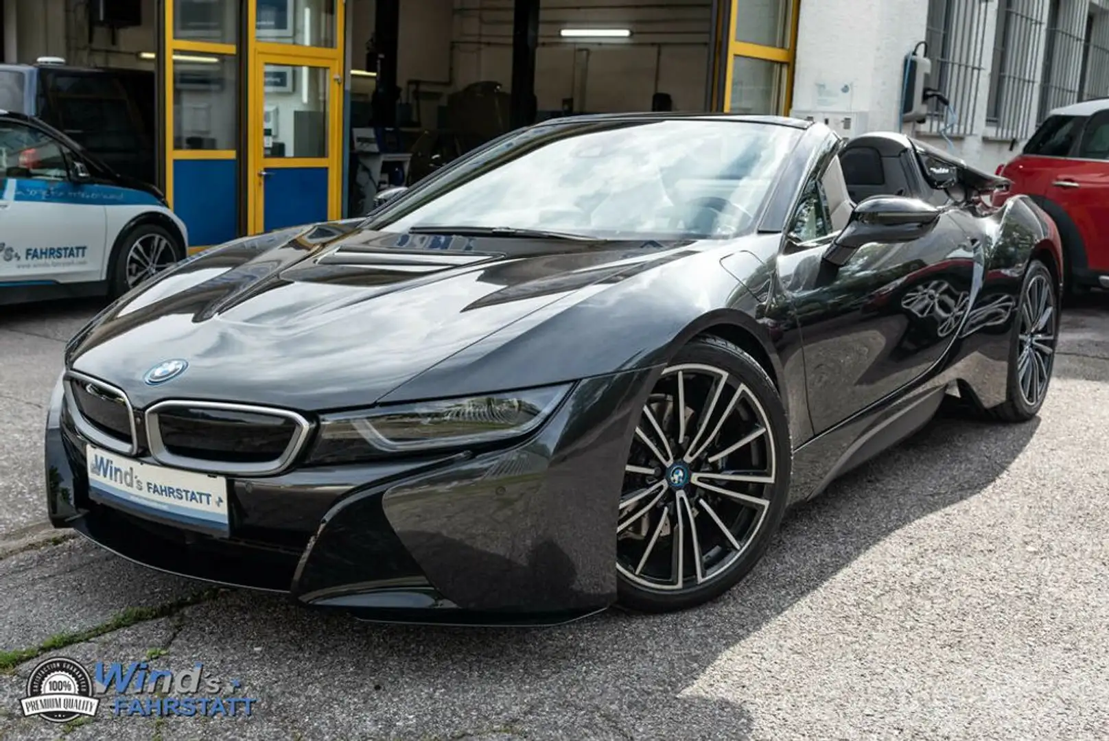 BMW i8 Roadster Grau - 1