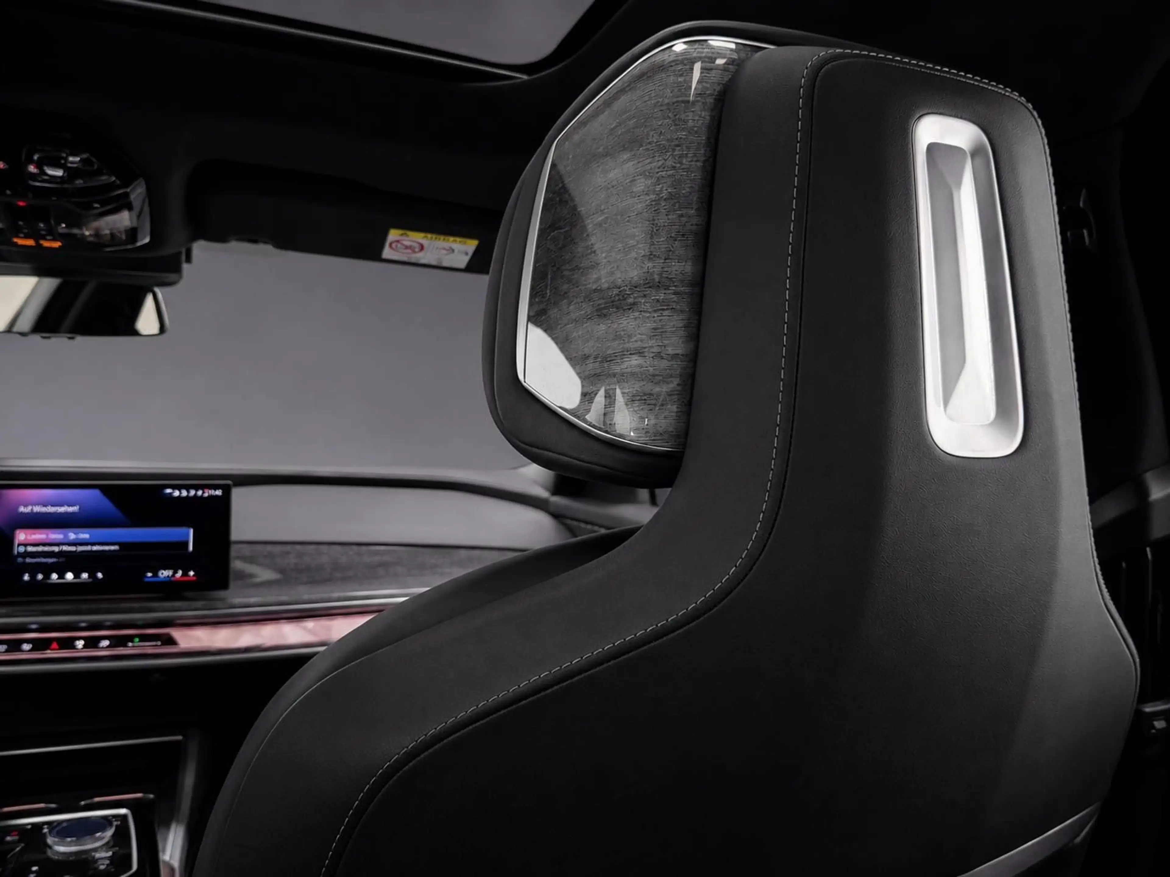 BMW i7 eDrive 50 Design Pure Excellence — photo 9