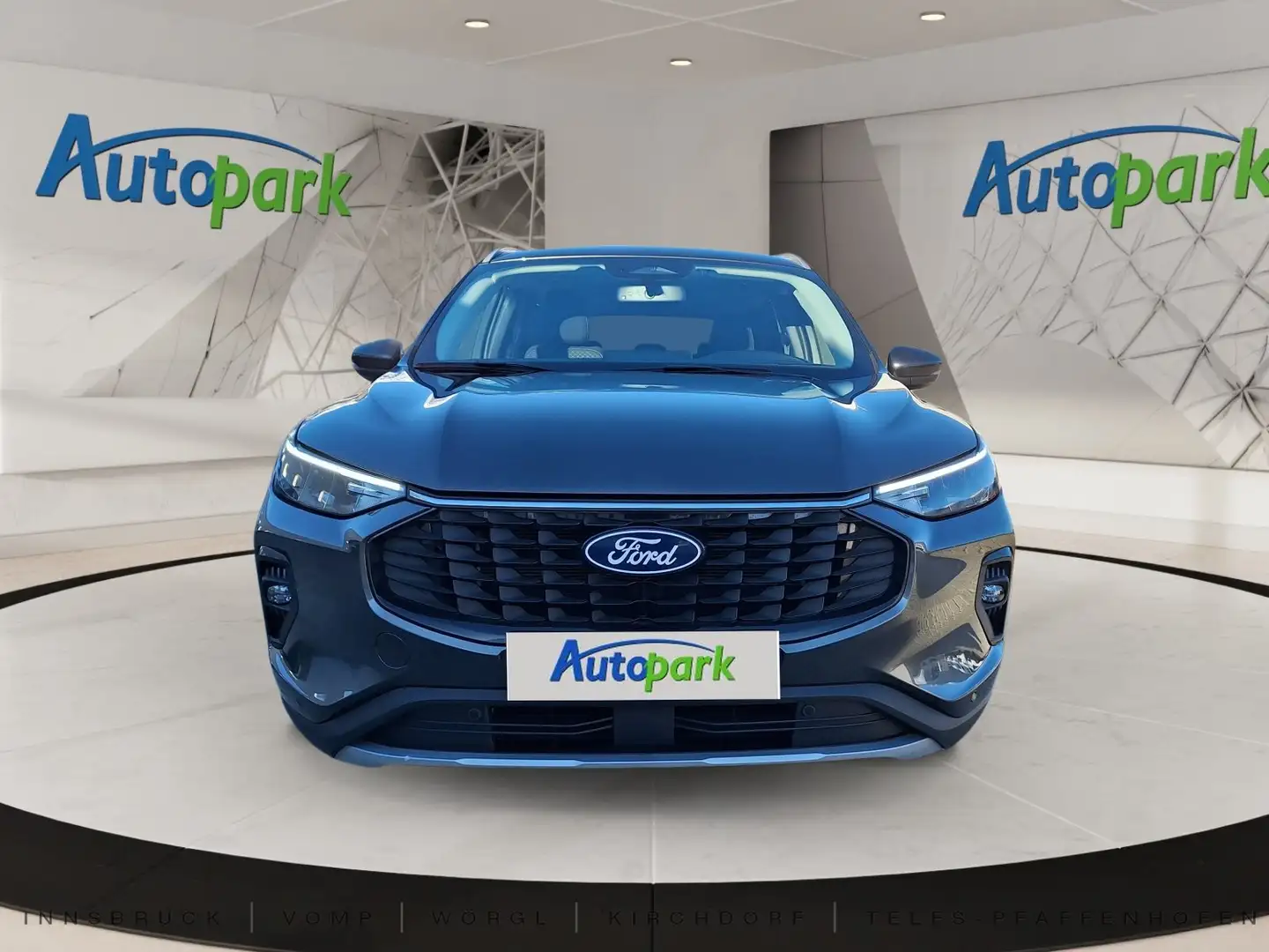 Ford Kuga Titanium Hybrid FHEV AWD Grau - 2