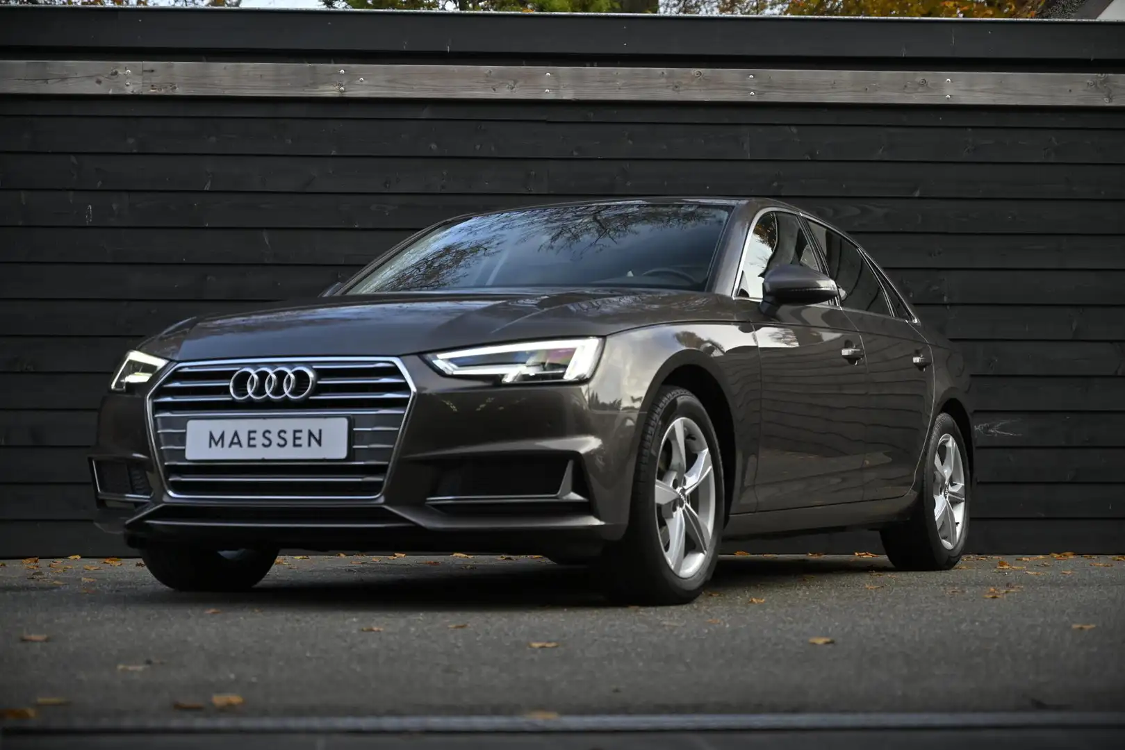 Audi A4 Limousine 35 TFSI Sport Lease Edition /Leder/Nav/C Braun - 2