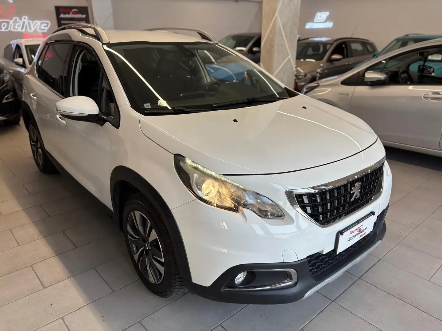 Peugeot 2008 1.2 puretech Allure 82cv my16 *UNIPRO* Blanco - 1