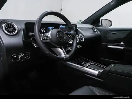 Annonce voiture d'occasion Mercedes-Benz GLA 180 - CARADIZE
