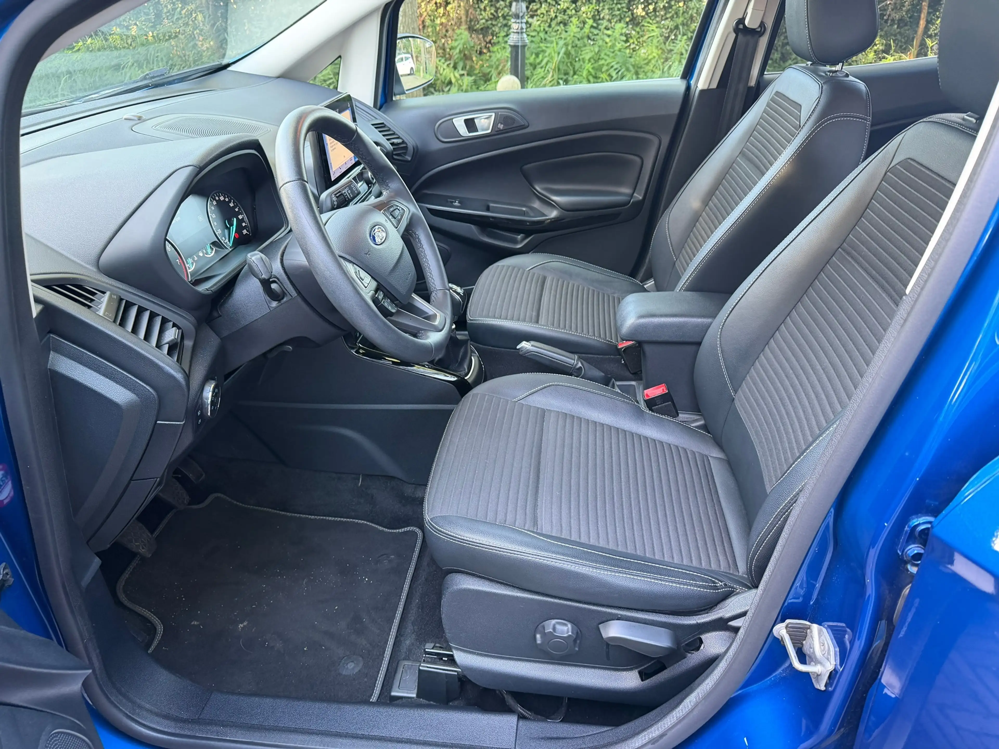 Ford EcoSport 1.0 EcoBoost Titanium. Wij zijn altijd de goedkoop — photo 13