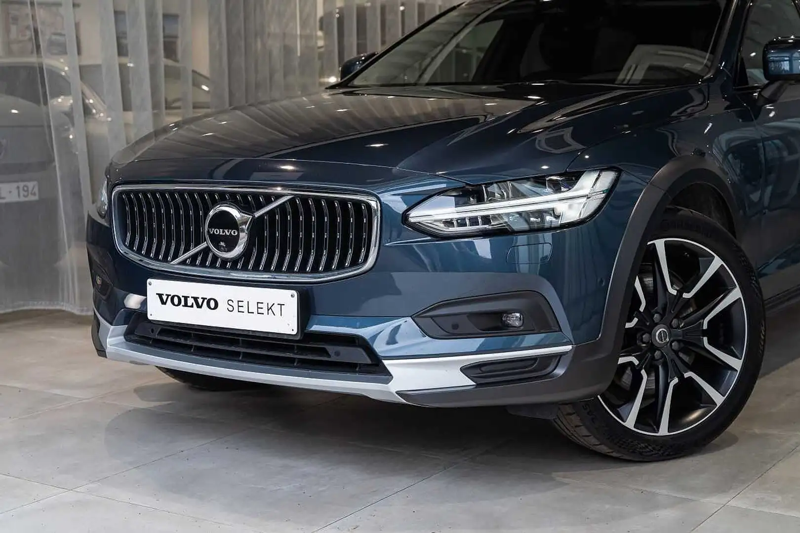 Volvo V90 Cross Country V90 CC Cross Country Ultimate B4 AWD mildhybrid Di Albastru - 2