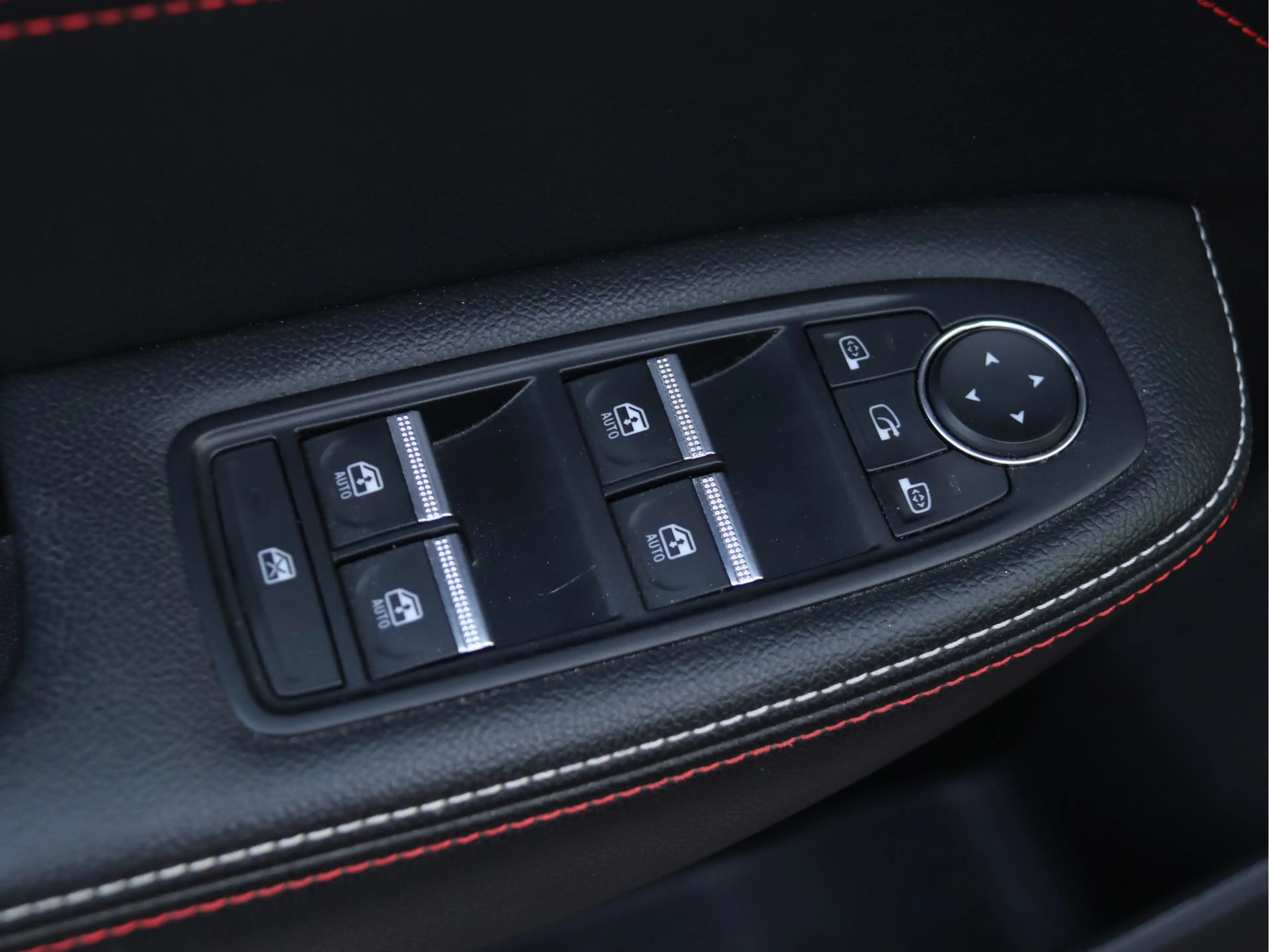 Renault Arkana 1.6 E-Tech full hybrid 145 R.S. Line LEER / PACK L — photo 10