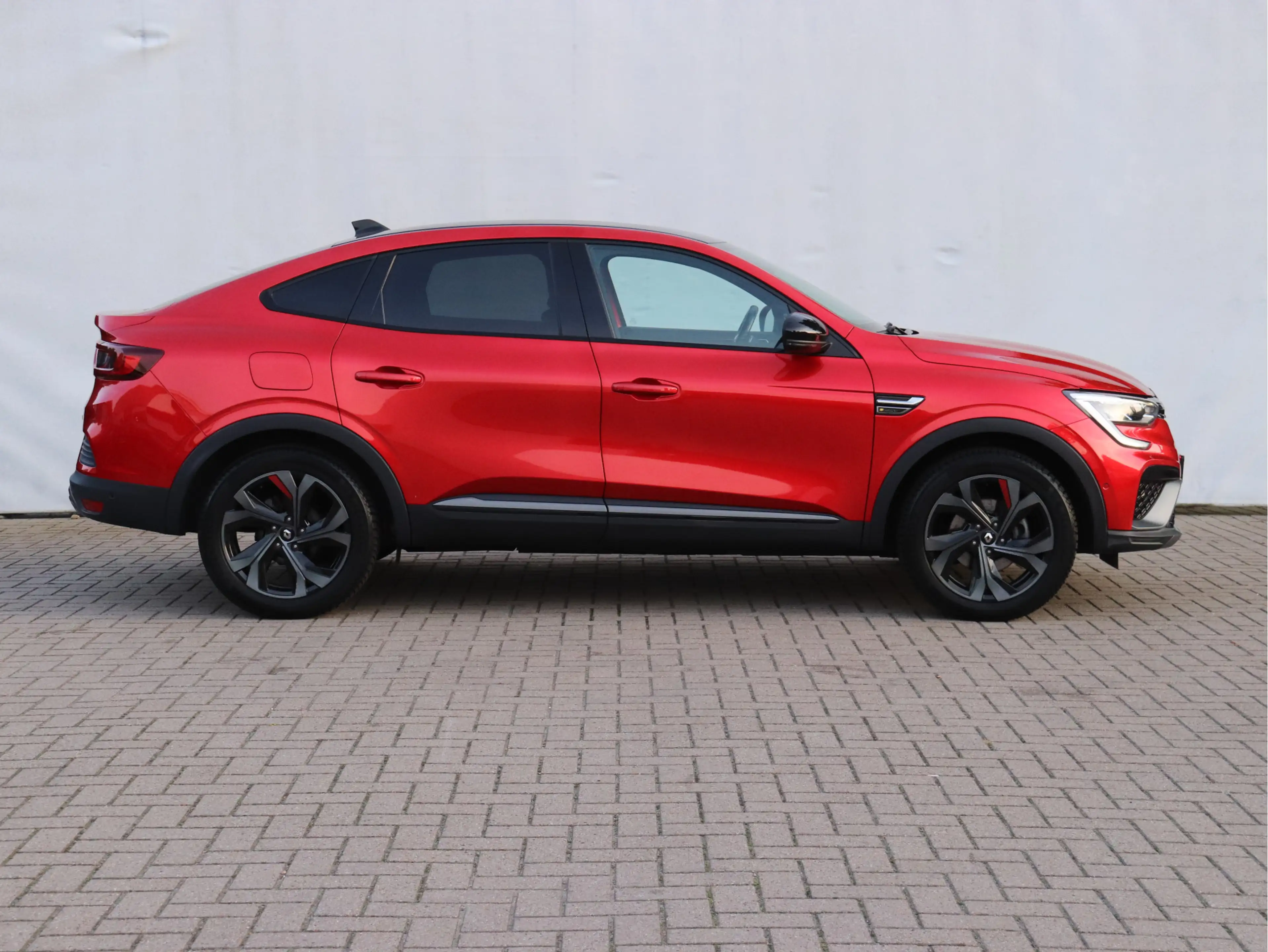 Renault Arkana 1.6 E-Tech full hybrid 145 R.S. Line LEER / PACK L — photo 4