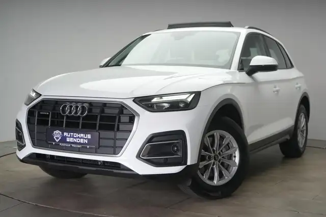 Audi Q5 view 2