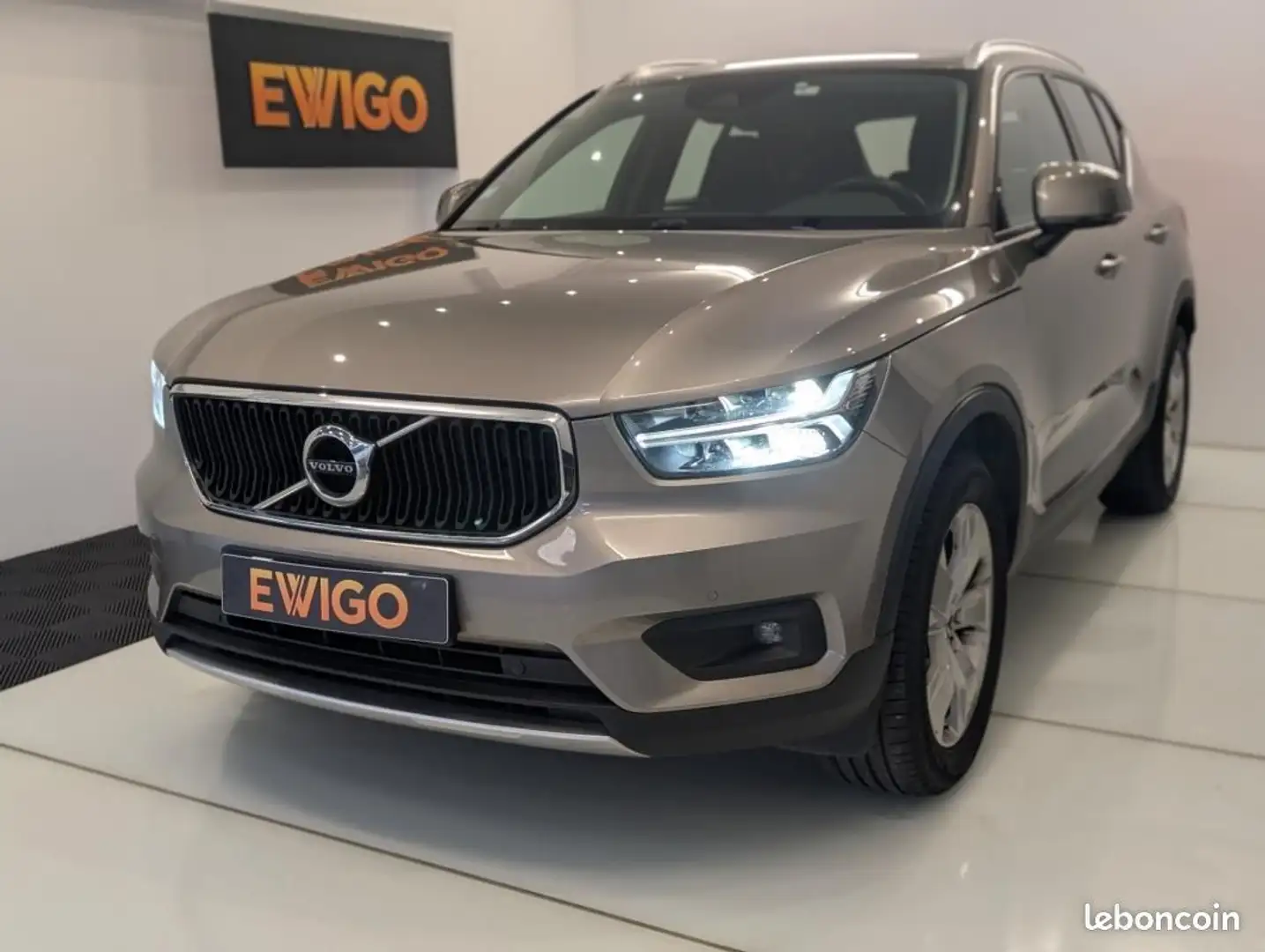 Volvo XC40 1.5 T3 165 BUSINESS 2WD GEARTRONIC BVA Beige - 1