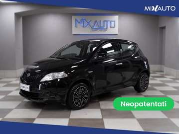 1.0 Firefly Hybrid Silver 70CV 5 Porte