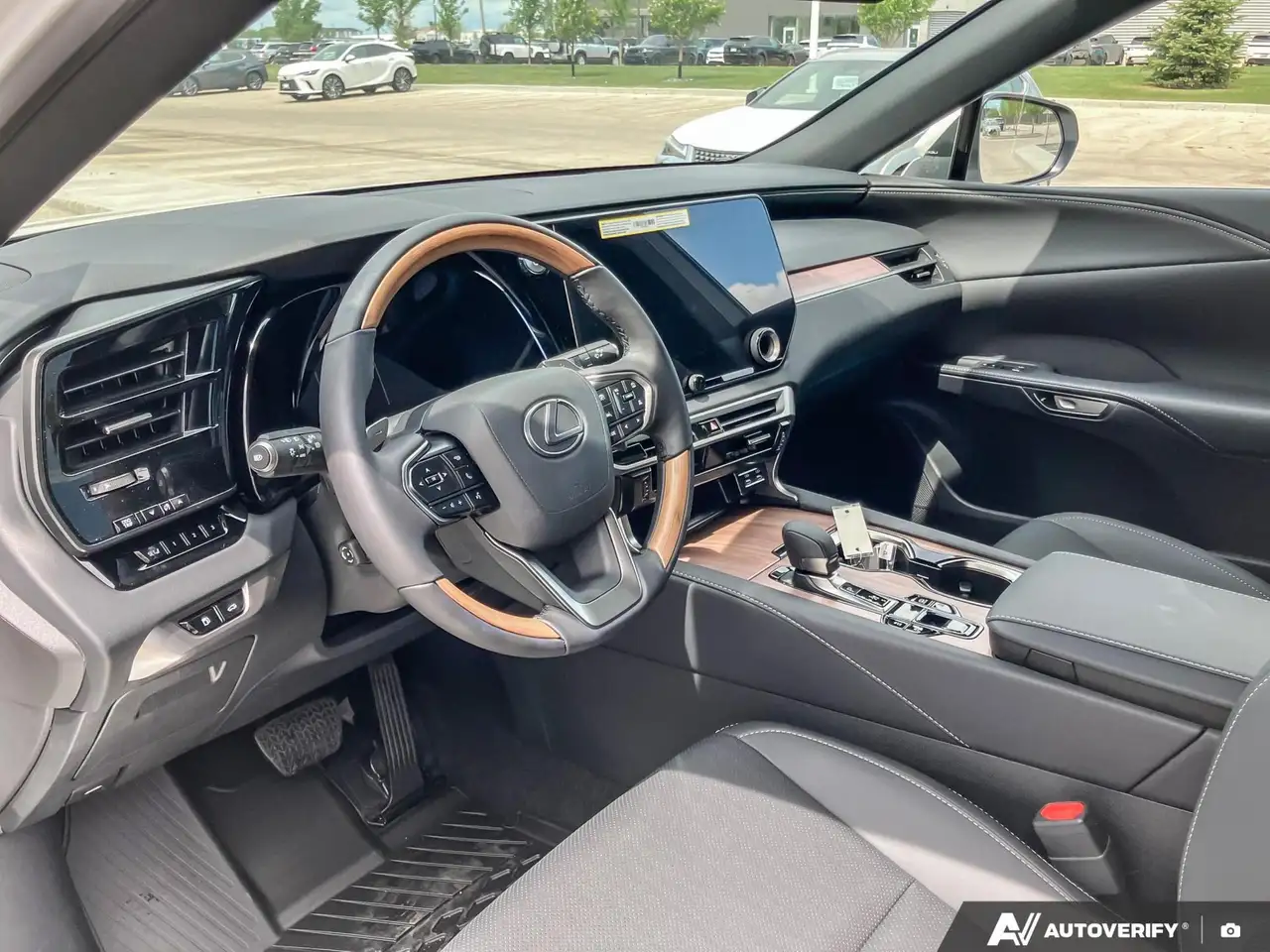 Lexus RX снимка Lexus RX